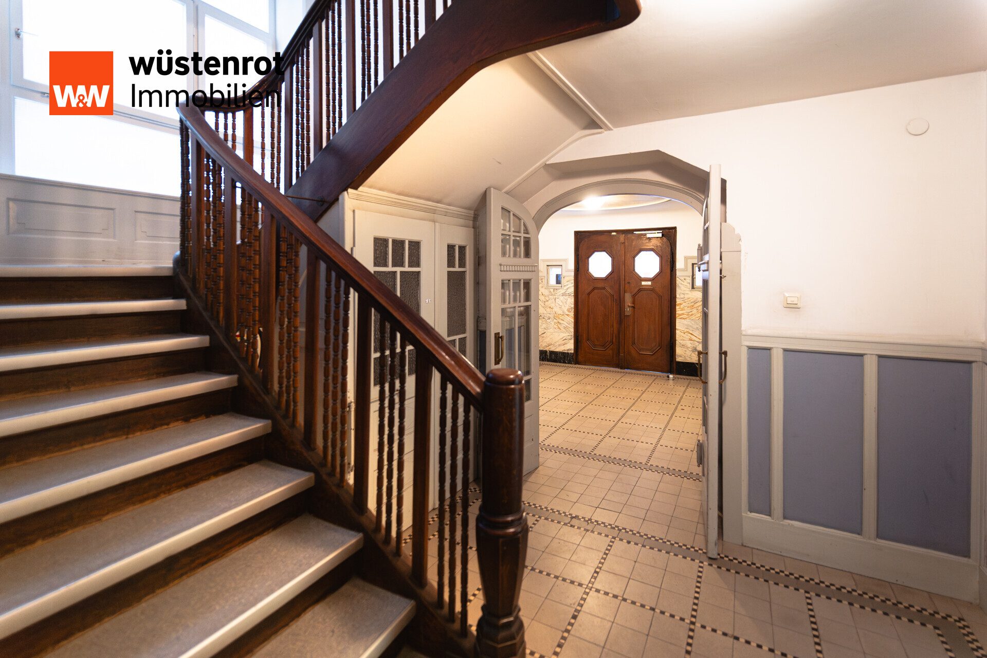 Immobilienangebot - Stuttgart - Alle - Exklusives Denkmal-Objekt in Bestlage: Historisches Stadtpalais als Wohnresidenz oder Kanzlei