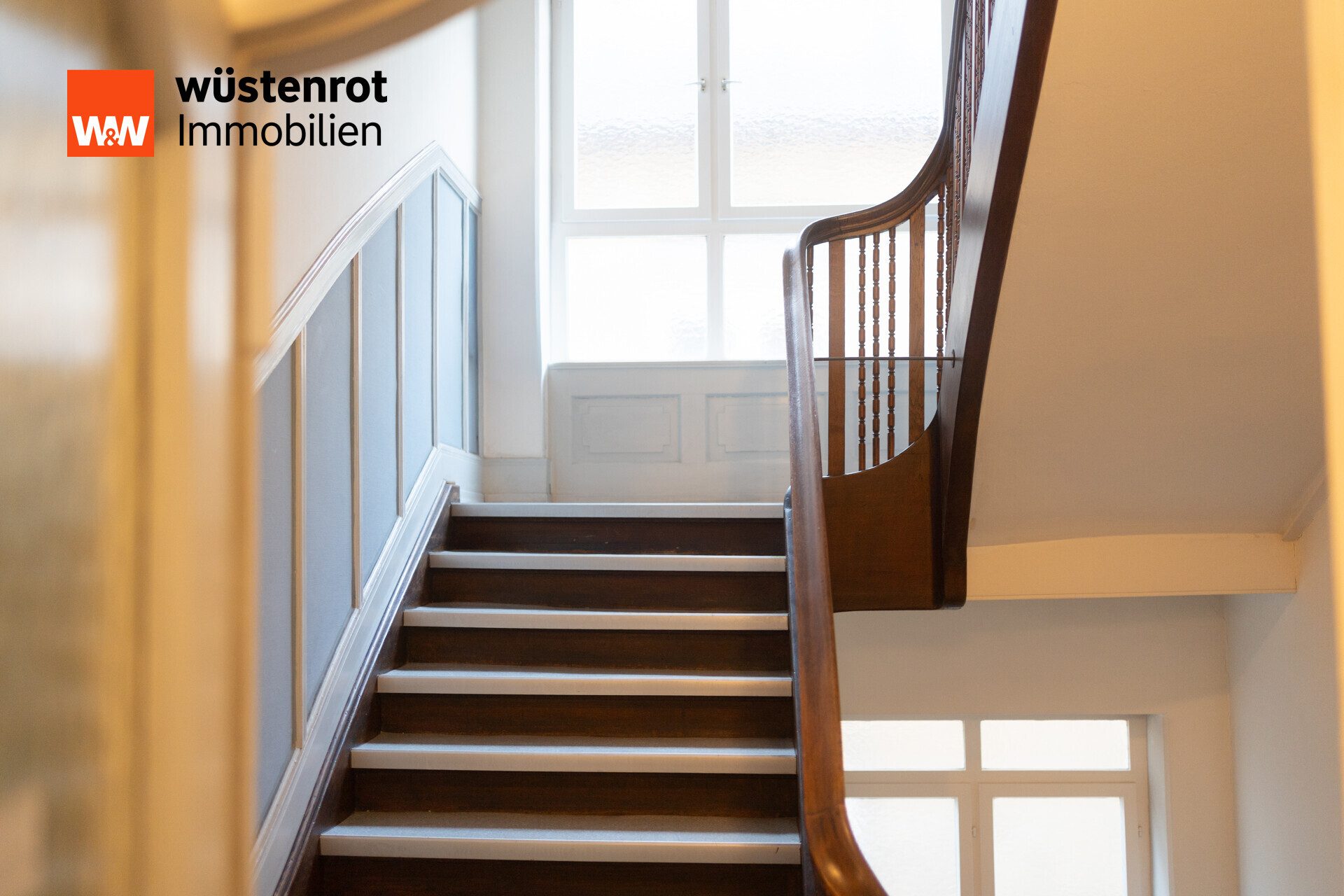 Immobilienangebot - Stuttgart - Alle - Exklusives Denkmal-Objekt in Bestlage: Historisches Stadtpalais als Wohnresidenz oder Kanzlei