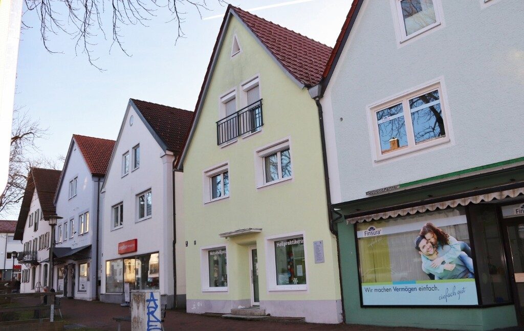 Immobilienangebot - Obergünzburg - Alle - Saniertes Wohn- und Geschäftshaus mit Garage im Zentrum von Obergünzburg mit Renditepotential 4,7 %