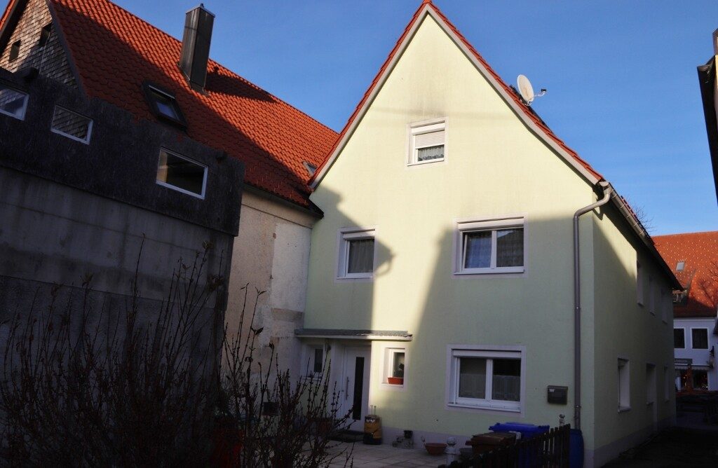 Immobilienangebot - Obergünzburg - Alle - Saniertes Wohn- und Geschäftshaus mit Garage im Zentrum von Obergünzburg mit Renditepotential 4,7 %
