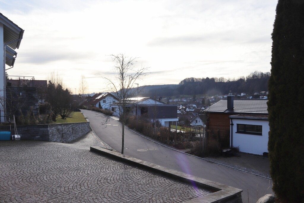 Immobilienangebot - Ronsberg - Alle - Großzügiges Einfamilienhaus mit Garage und viel Platz