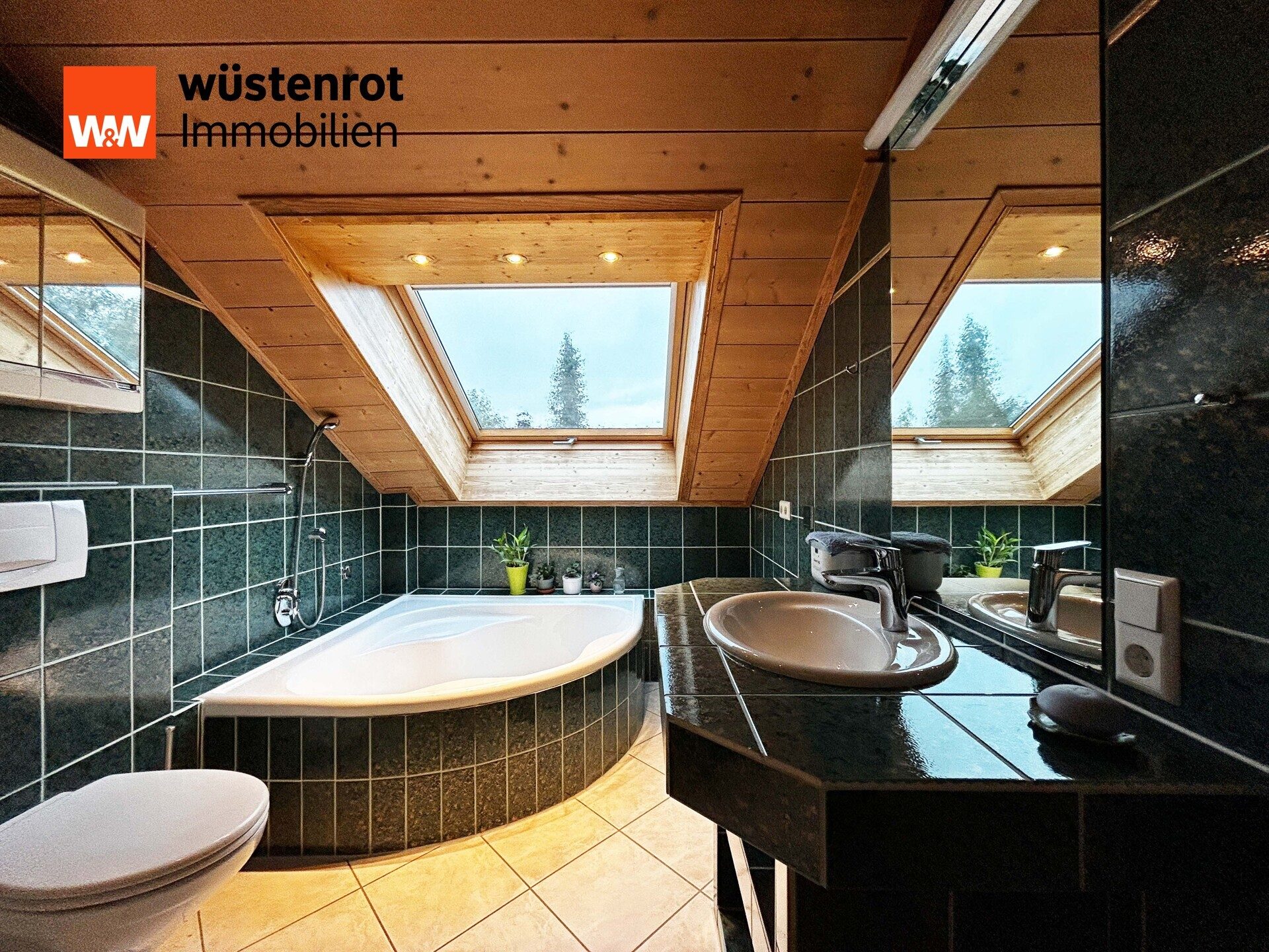 Immobilienangebot - Sankt Georgen im Schwarzwald - Alle - Ihr Zuhause zum Verlieben. 3 Zimmer auf 97 m²
über zwei Ebenen. TOP-gepflegt. WOW-Ausblick.
Garage.
