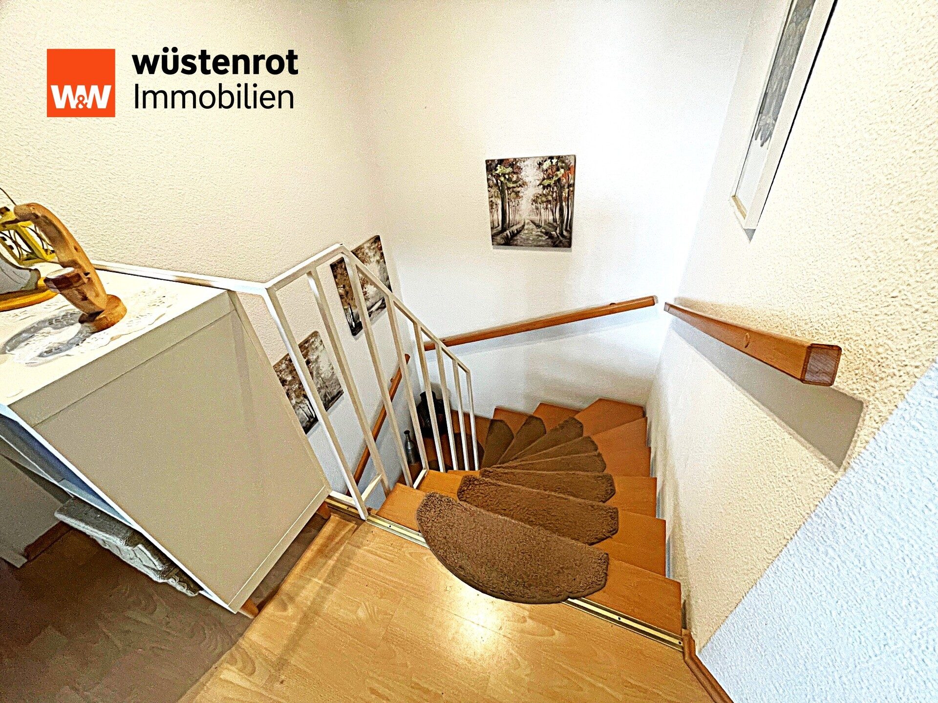 Immobilienangebot - Menden - Alle - WOHNEN und ARBEITEN 
frei gezogene DHH mit separatem Büro/Werkstattpavillon, 1 Garage Stellplätze