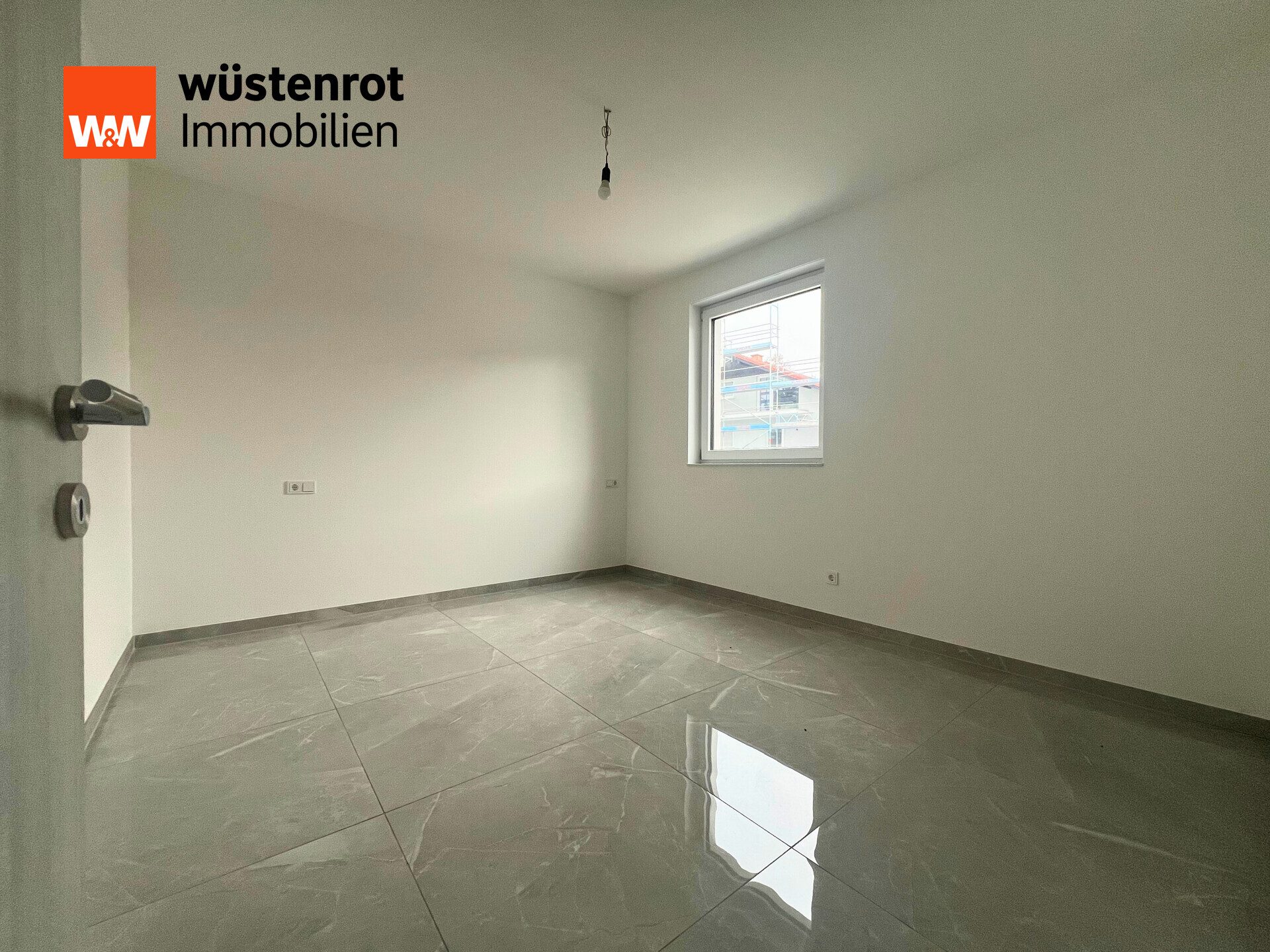 Immobilienangebot - Alzey - Alle - Helle Erdgeschosswohnung mit 3 Zimmern, Balkon & Stellplatz