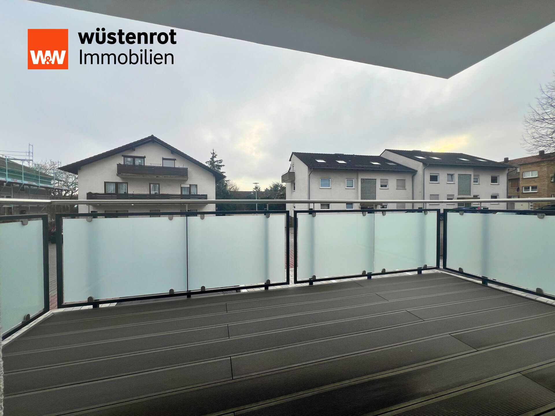 Immobilienangebot - Alzey - Alle - Helle Erdgeschosswohnung mit 3 Zimmern, Balkon & Stellplatz