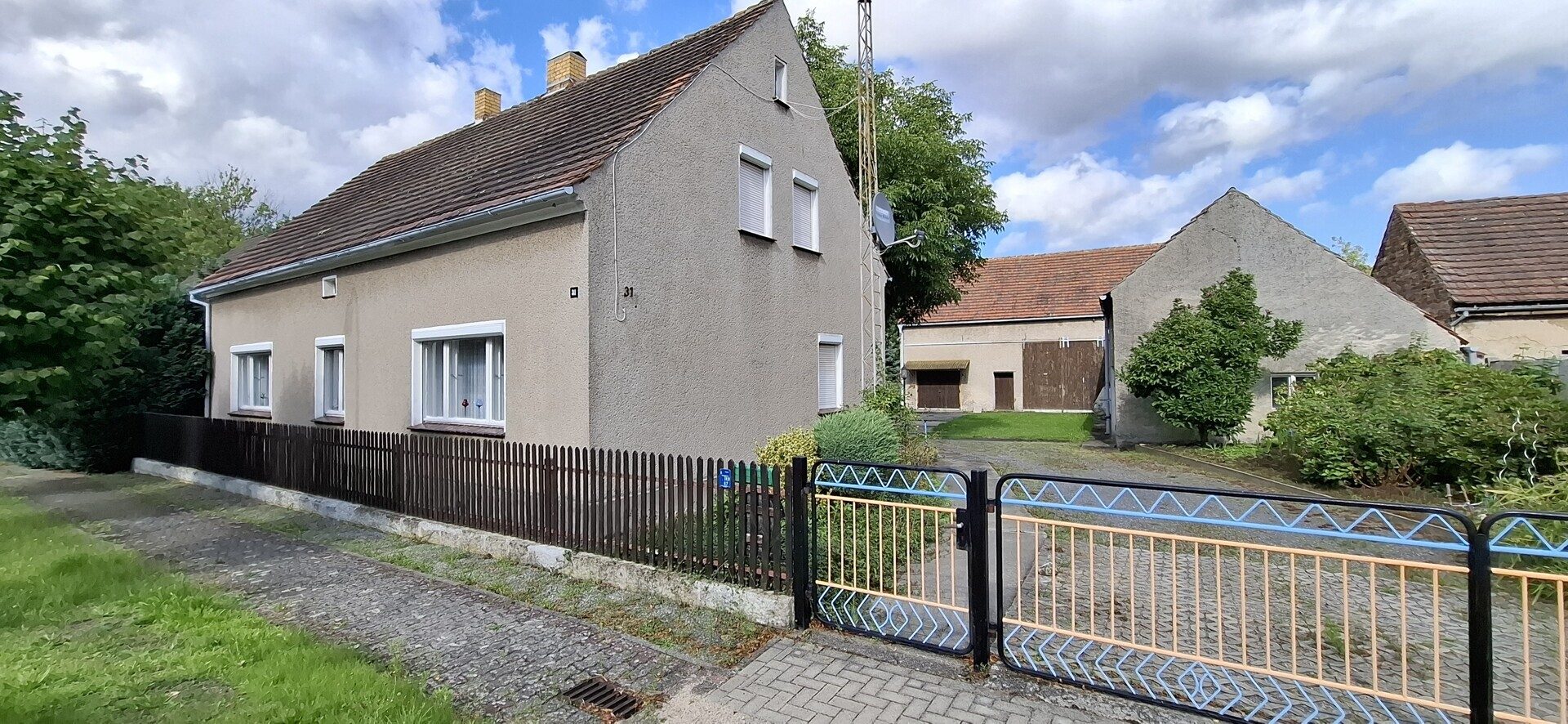 Immobilienangebot - Boxberg/Oberlausitz / Reichwalde - Alle - Solider Hof mit großem Potential für den Handwerker oder Landwirt in Boxberg