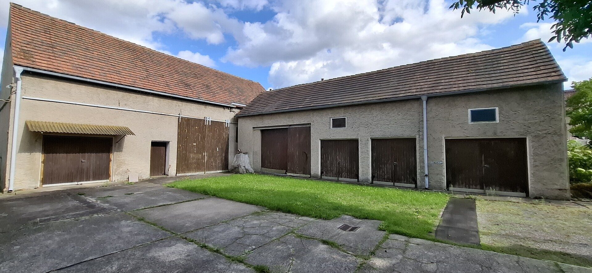 Immobilienangebot - Boxberg/Oberlausitz / Reichwalde - Alle - Solider Hof mit großem Potential für den Handwerker oder Landwirt in Boxberg