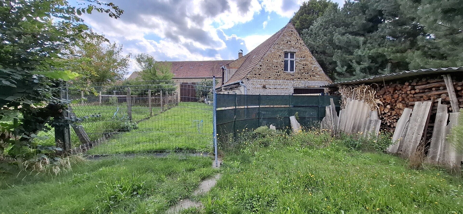 Immobilienangebot - Boxberg/Oberlausitz / Reichwalde - Alle - Solider Hof mit großem Potential für den Handwerker oder Landwirt in Boxberg