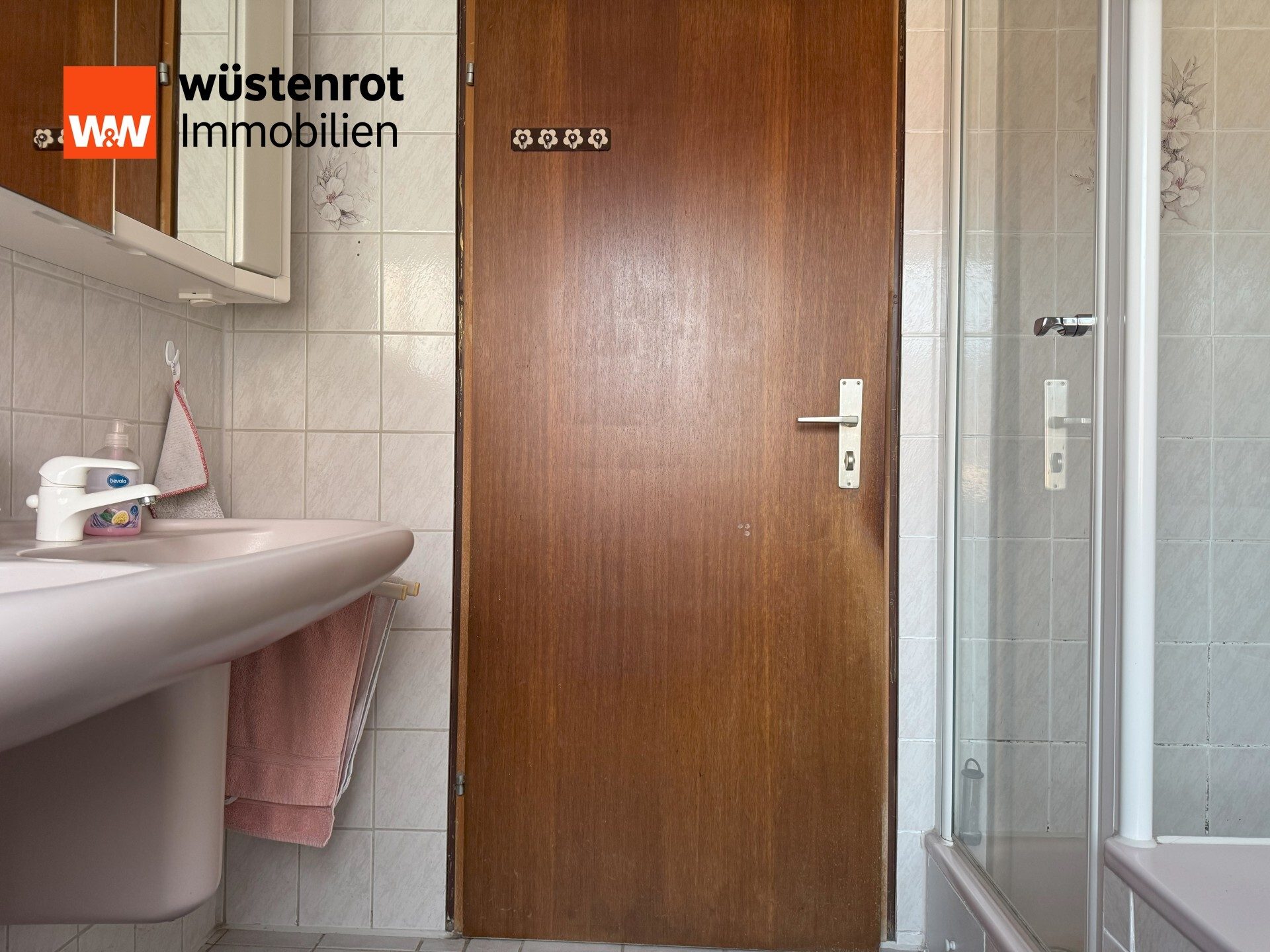 Immobilienangebot - Sankt Johann-Upfingen - Alle - Ihr Zuhause mit Perspektive: Wohnen & Arbeiten perfekt kombiniert