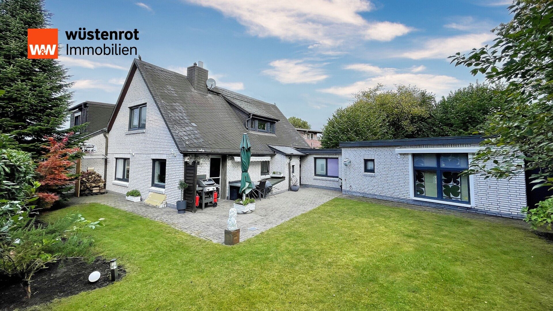 Immobilienangebot - Hamburg / Poppenbüttel - Alle - Schöne Wohnung im Stile eines Hausanbaus mit tollem Grundstücksanteil in gefragter Lage von HH-Poppenbüttel