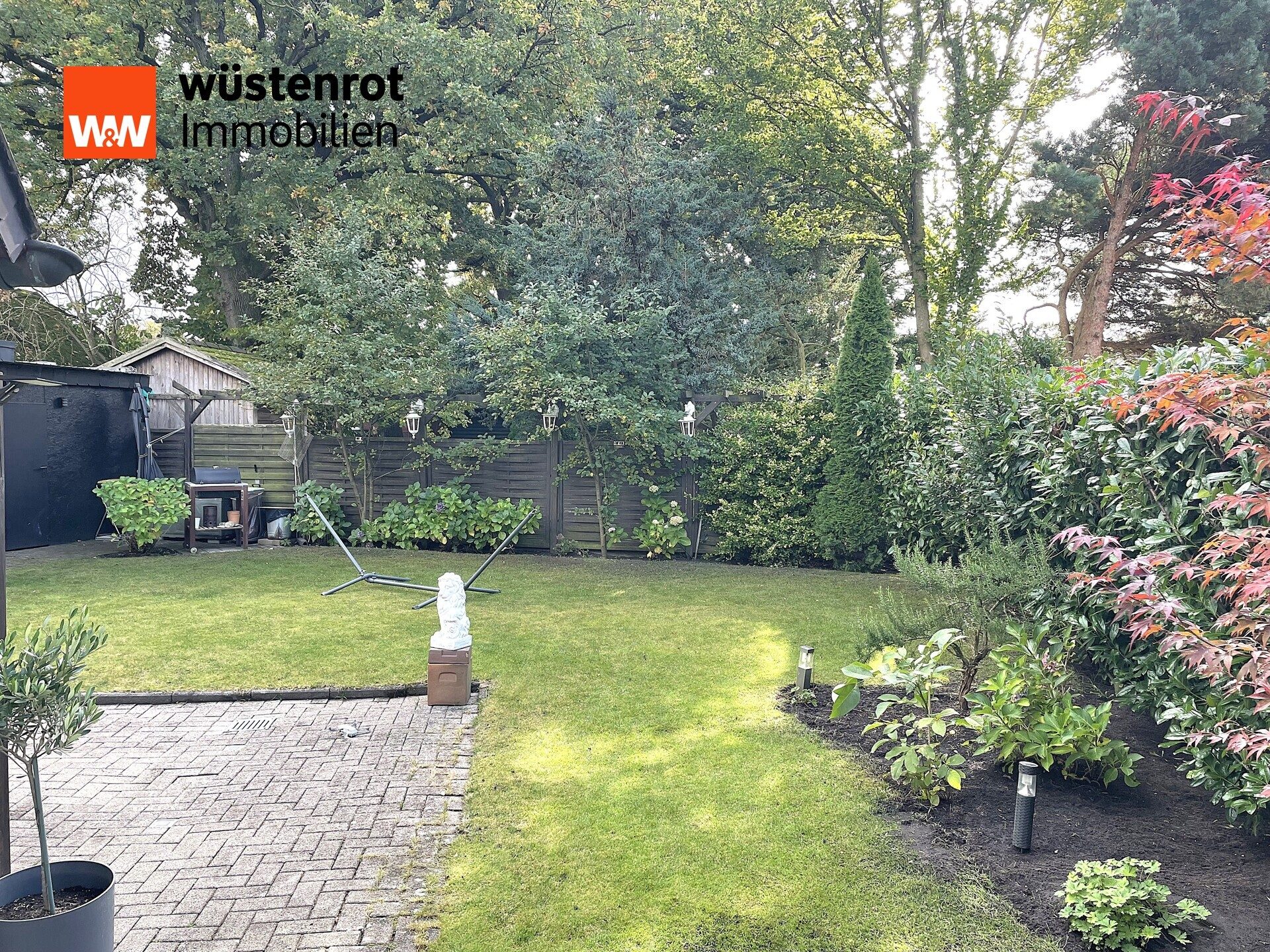 Immobilienangebot - Hamburg / Poppenbüttel - Alle - Schöne Wohnung im Stile eines Hausanbaus mit tollem Grundstücksanteil in gefragter Lage von HH-Poppenbüttel