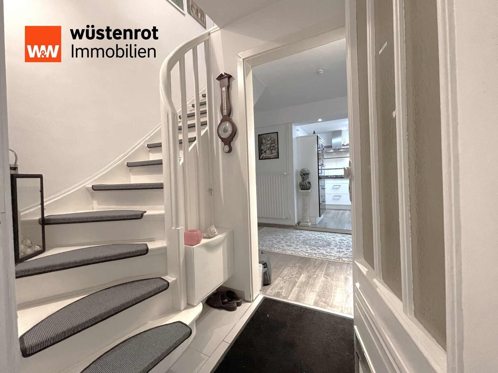 Immobilienangebot - Hamburg / Poppenbüttel - Alle - Schöne Wohnung im Stile eines Hausanbaus mit tollem Grundstücksanteil in gefragter Lage von HH-Poppenbüttel