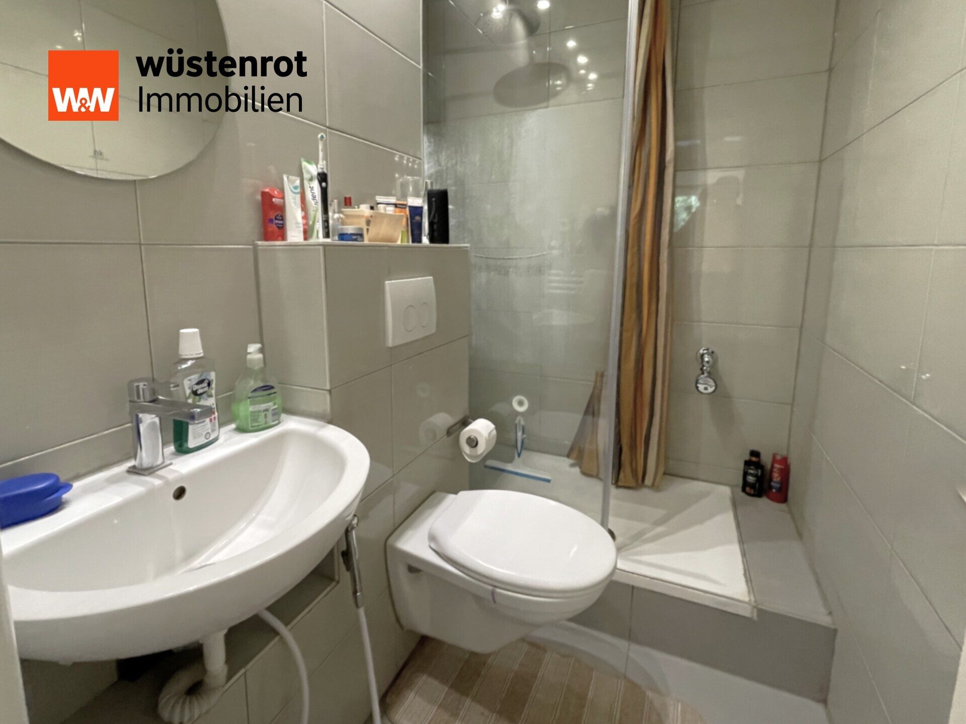 Immobilienangebot - Hamburg / Poppenbüttel - Alle - Schöne Wohnung im Stile eines Hausanbaus mit tollem Grundstücksanteil in gefragter Lage von HH-Poppenbüttel