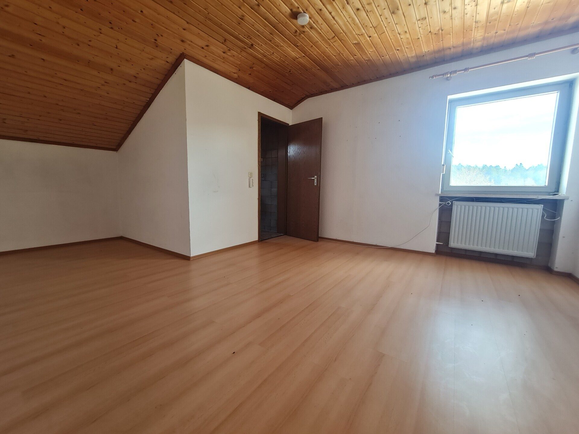 Immobilienangebot - Neuschönau - Alle - Wohnen wo andere Urlaub machen!
Bezahlbares Wohlfühlhaus mit viel Platz und tollen Möglichkeiten!