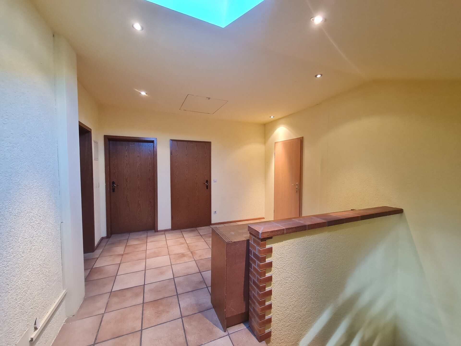 Immobilienangebot - Neuschönau - Alle - Wohnen wo andere Urlaub machen!
Bezahlbares Wohlfühlhaus mit viel Platz und tollen Möglichkeiten!