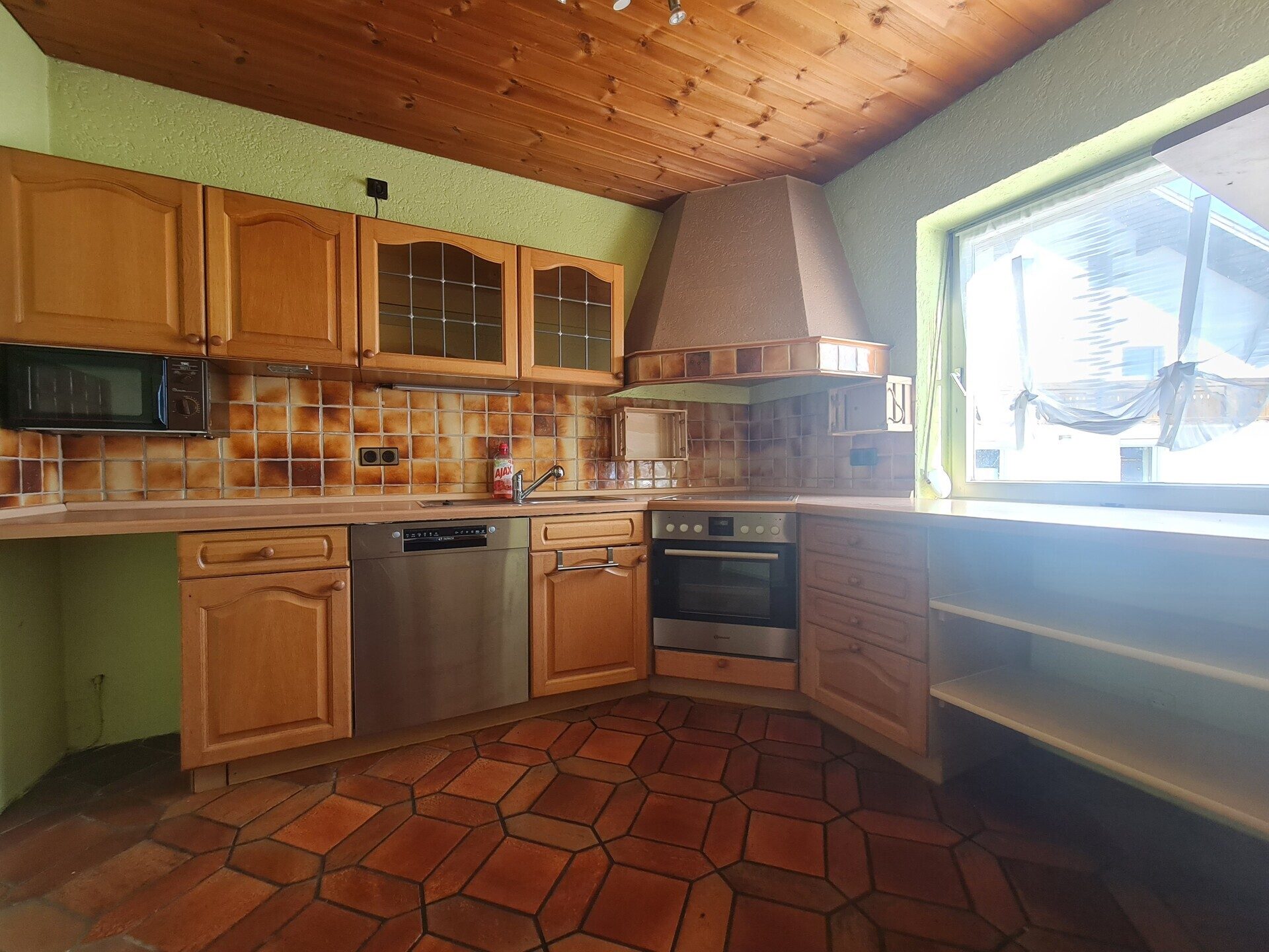 Immobilienangebot - Neuschönau - Alle - Wohnen wo andere Urlaub machen!
Bezahlbares Wohlfühlhaus mit viel Platz und tollen Möglichkeiten!