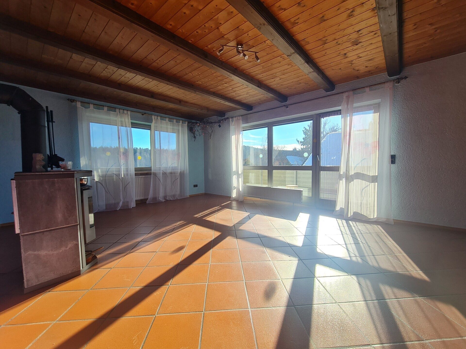 Immobilienangebot - Neuschönau - Alle - Wohnen wo andere Urlaub machen!
Bezahlbares Wohlfühlhaus mit viel Platz und tollen Möglichkeiten!