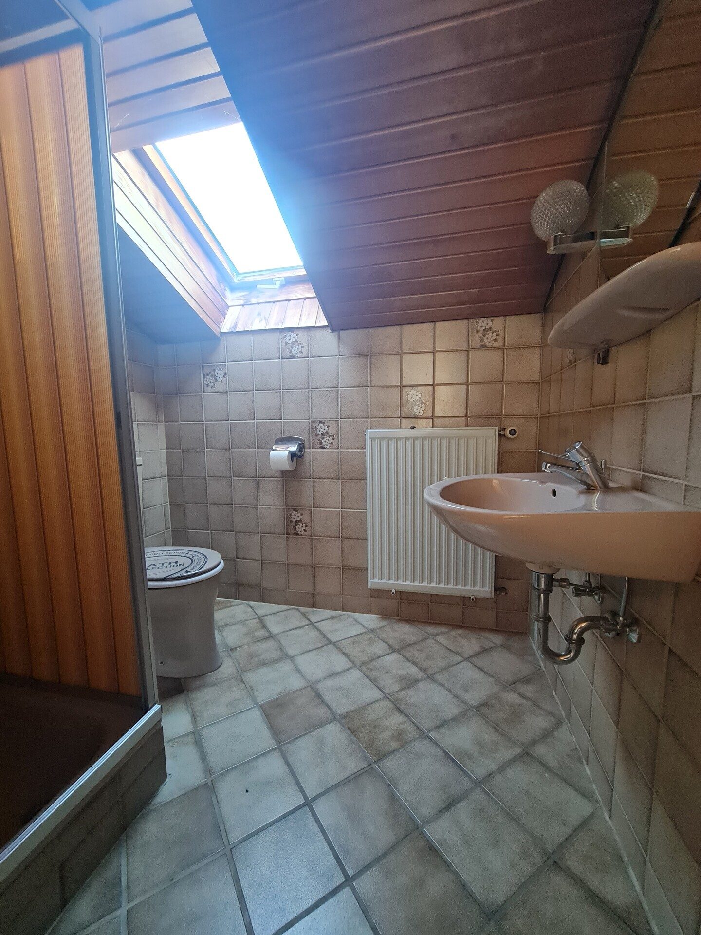 Immobilienangebot - Neuschönau - Alle - Wohnen wo andere Urlaub machen!
Bezahlbares Wohlfühlhaus mit viel Platz und tollen Möglichkeiten!