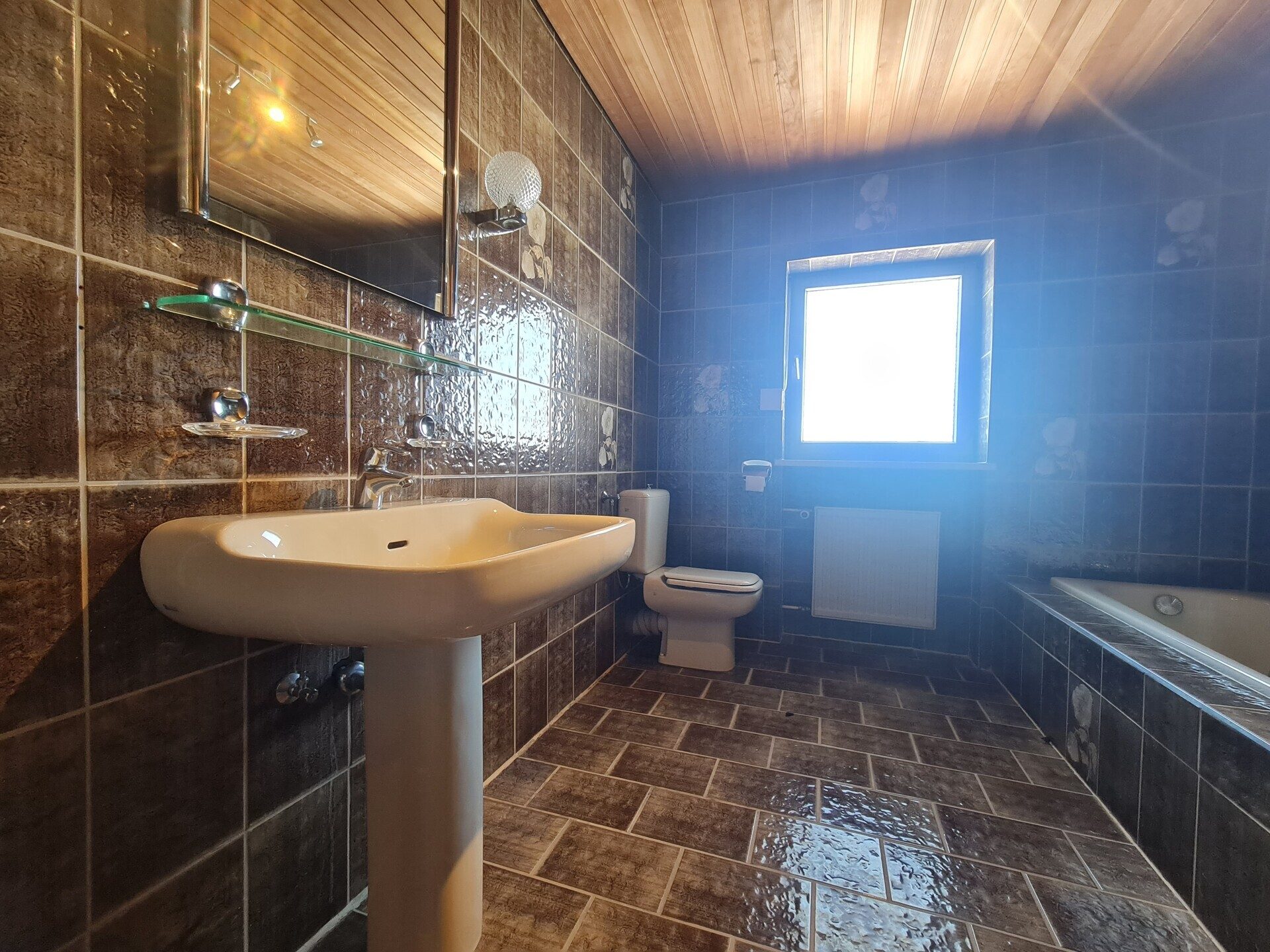 Immobilienangebot - Neuschönau - Alle - Wohnen wo andere Urlaub machen!
Bezahlbares Wohlfühlhaus mit viel Platz und tollen Möglichkeiten!