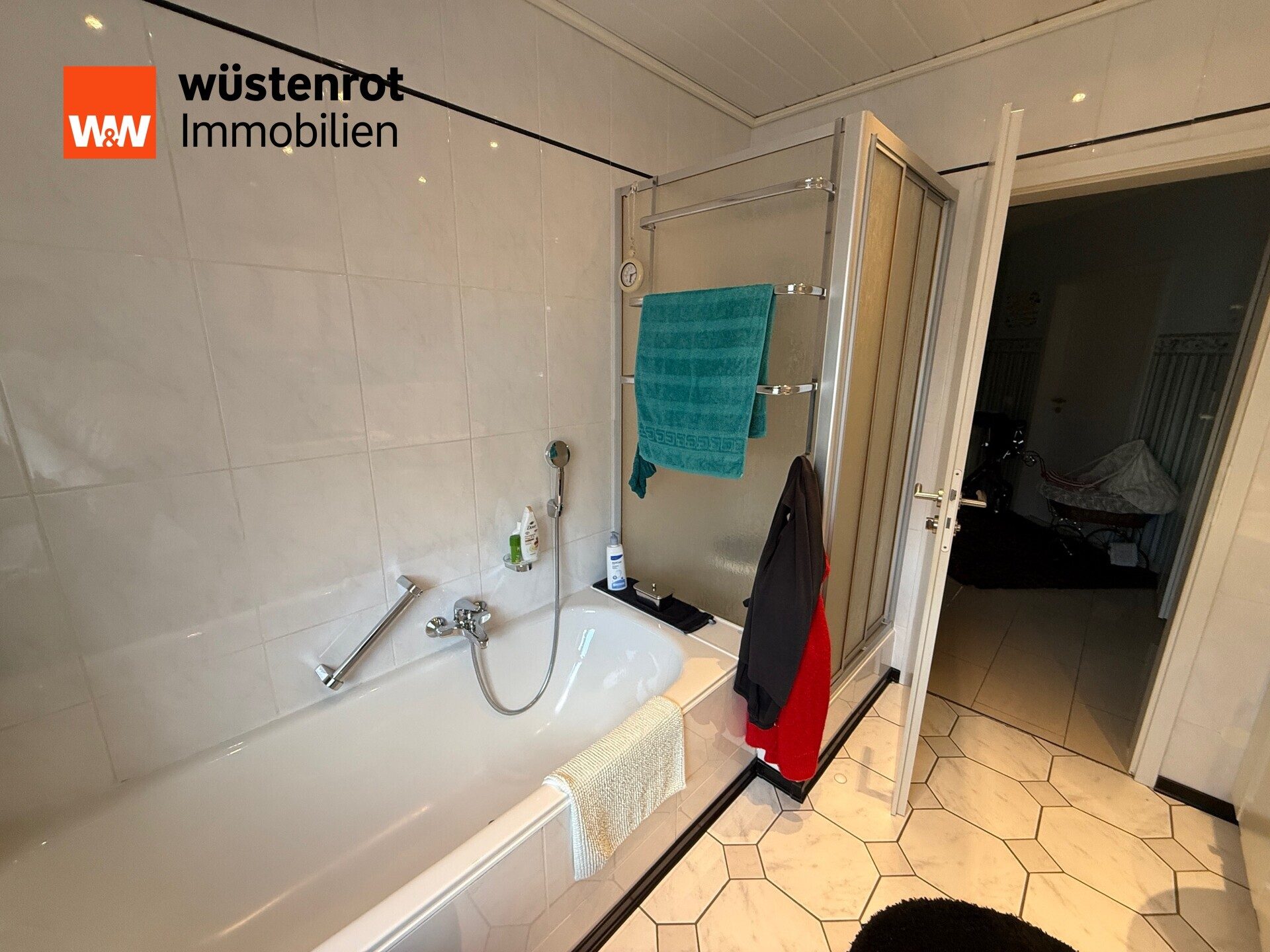 Immobilienangebot - Unkel - Alle - Top gepflegtes Mehrfamilienhaus mit Garten und Parkplätzen in toller Lage von Unkel!