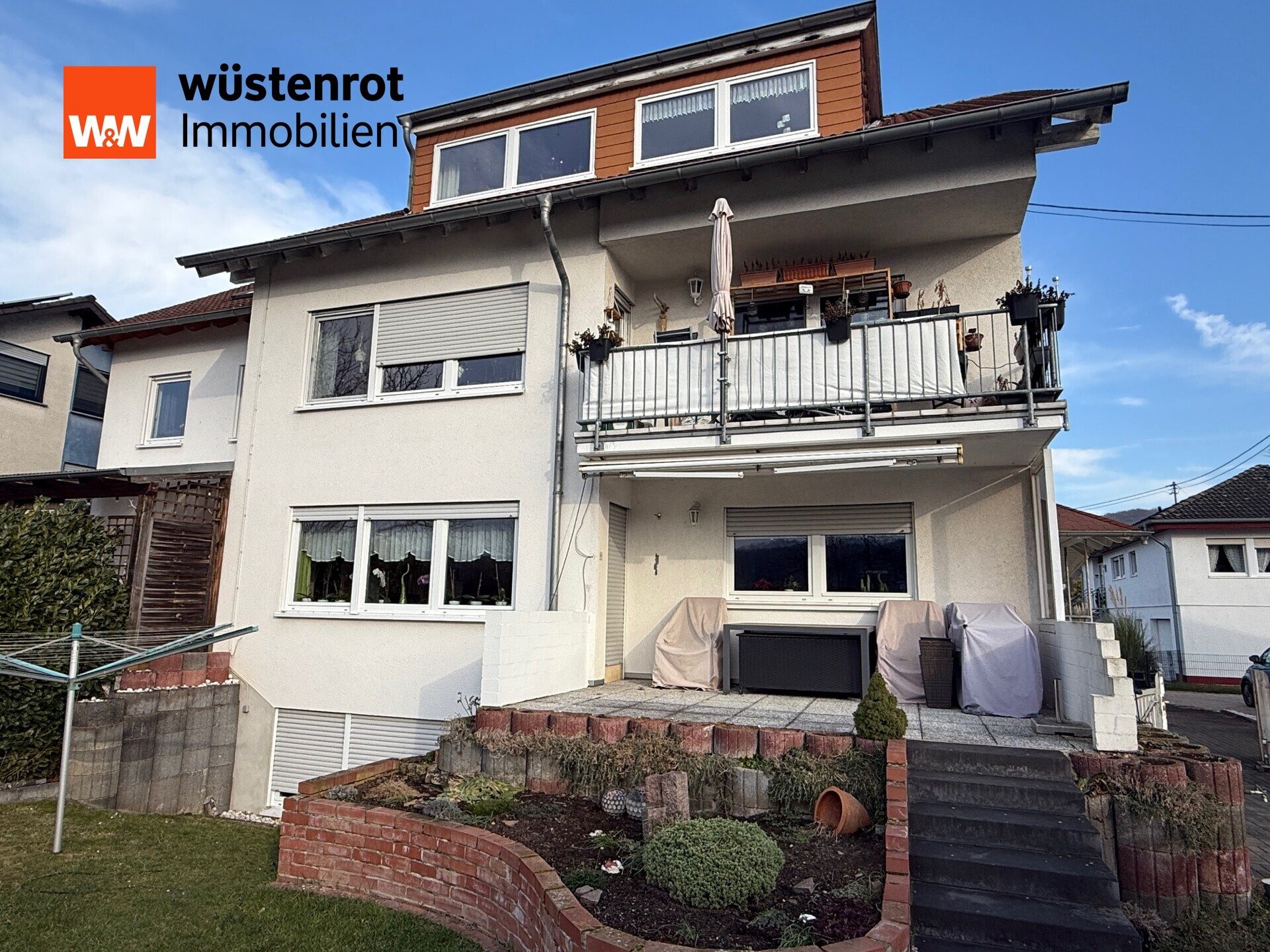 Immobilienangebot - Unkel - Alle - Top gepflegtes Mehrfamilienhaus mit Garten und Parkplätzen in toller Lage von Unkel!
