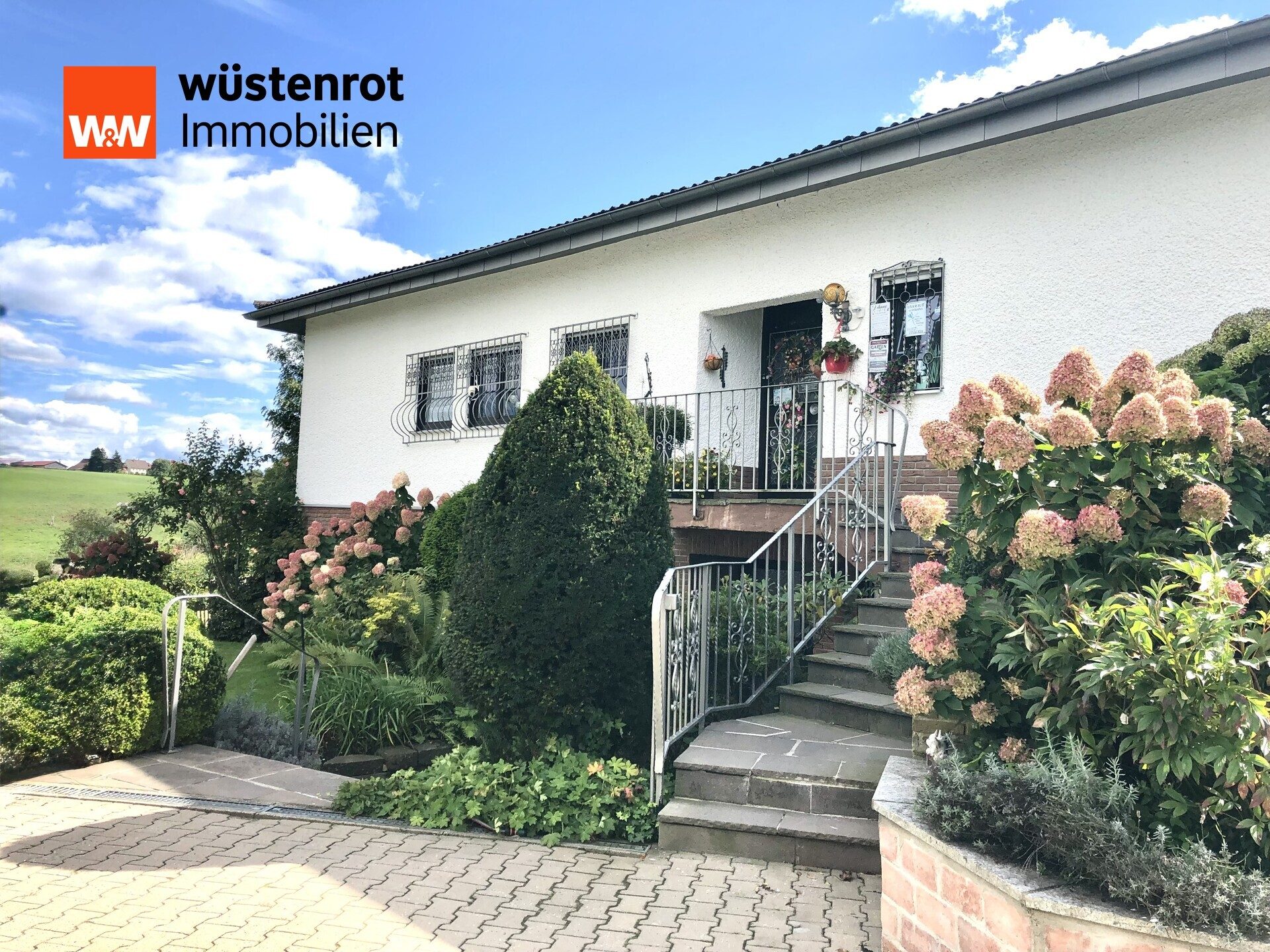 Immobilienangebot - Aalen - Alle - * 1- Fam. Haus  Aalen-Dewangen *
mit Einlieger-Whg. und Wohnrecht