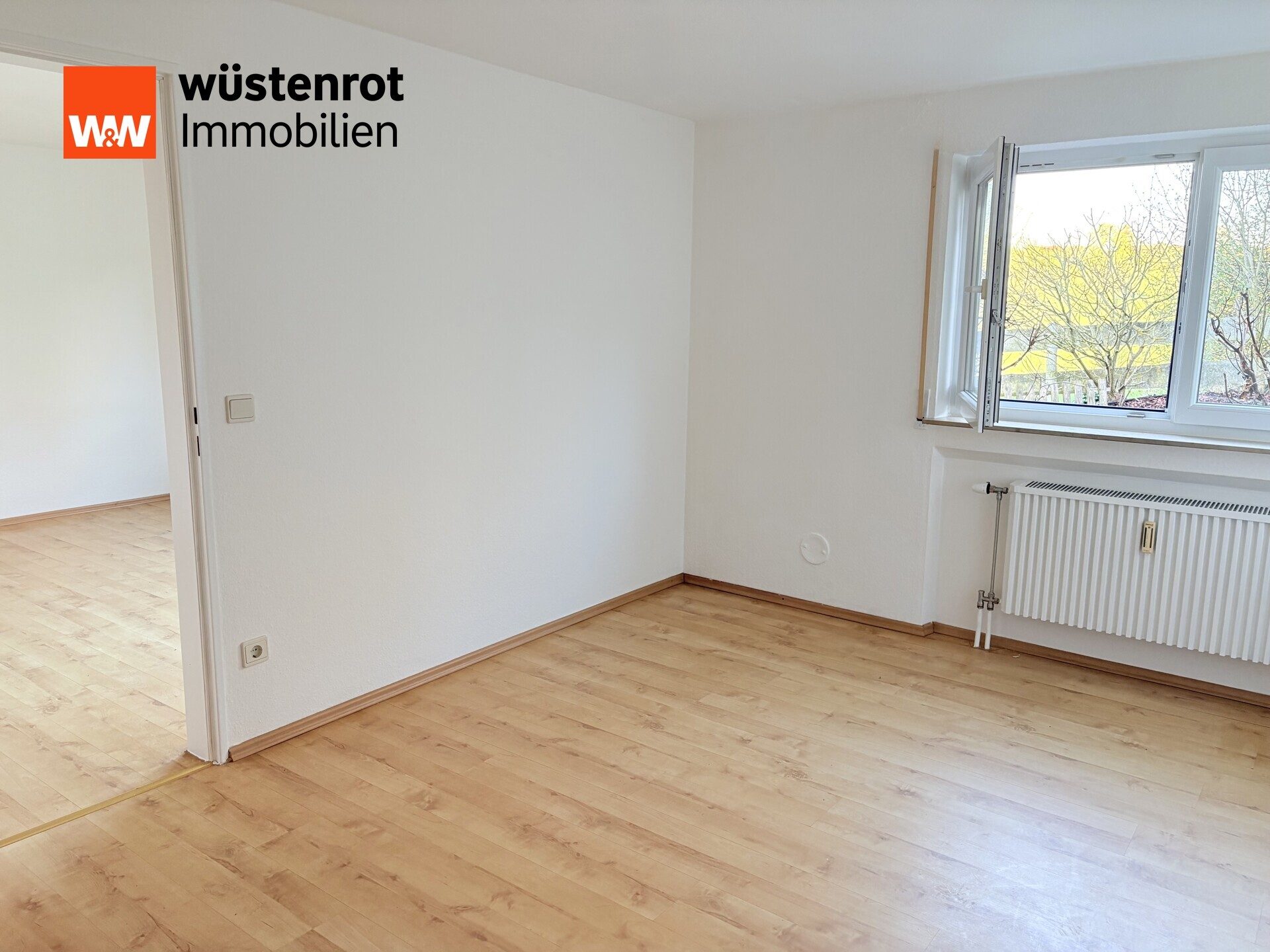 Immobilienangebot - Aalen - Alle - * 1- Fam. Haus  Aalen-Dewangen *
mit Einlieger-Whg. und Wohnrecht