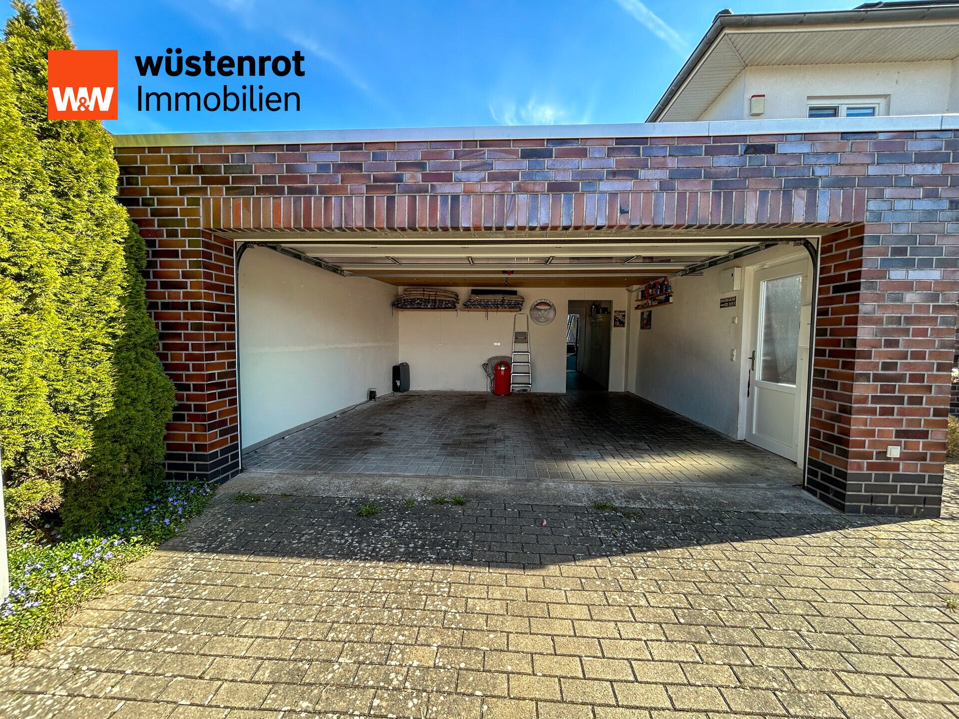 Immobilienangebot - Lilienthal - Alle - Lilienthal - Exklusives KfW-70-Effizienzhaus mit Doppelgarage in begehrter Lage