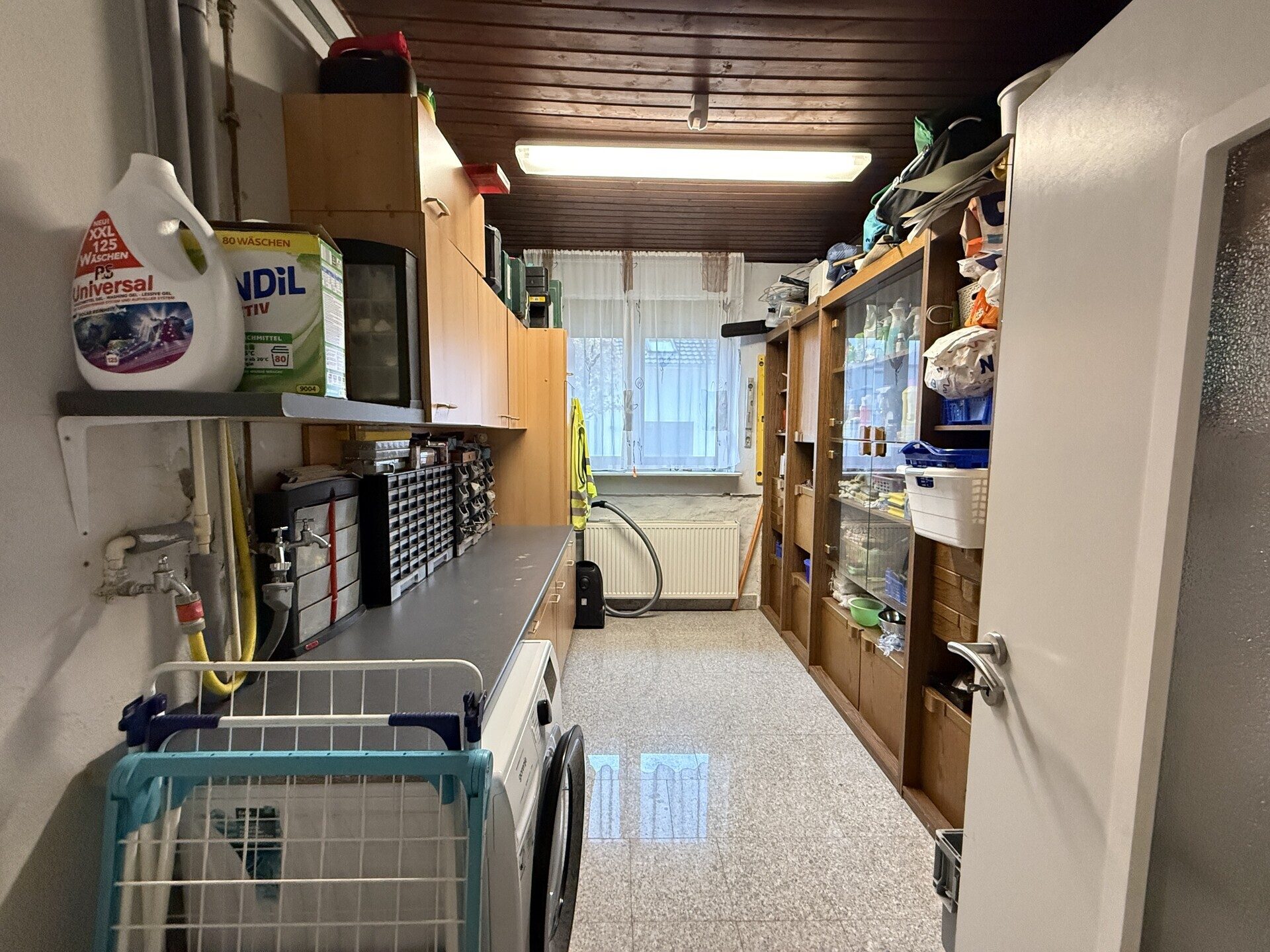 Immobilienangebot - Viernheim - Alle - Platz für die ganze Familie
Geräumiges und ruhig gelegenes Einfamilienhaus mit 2 Bädern und 2 Küchen
