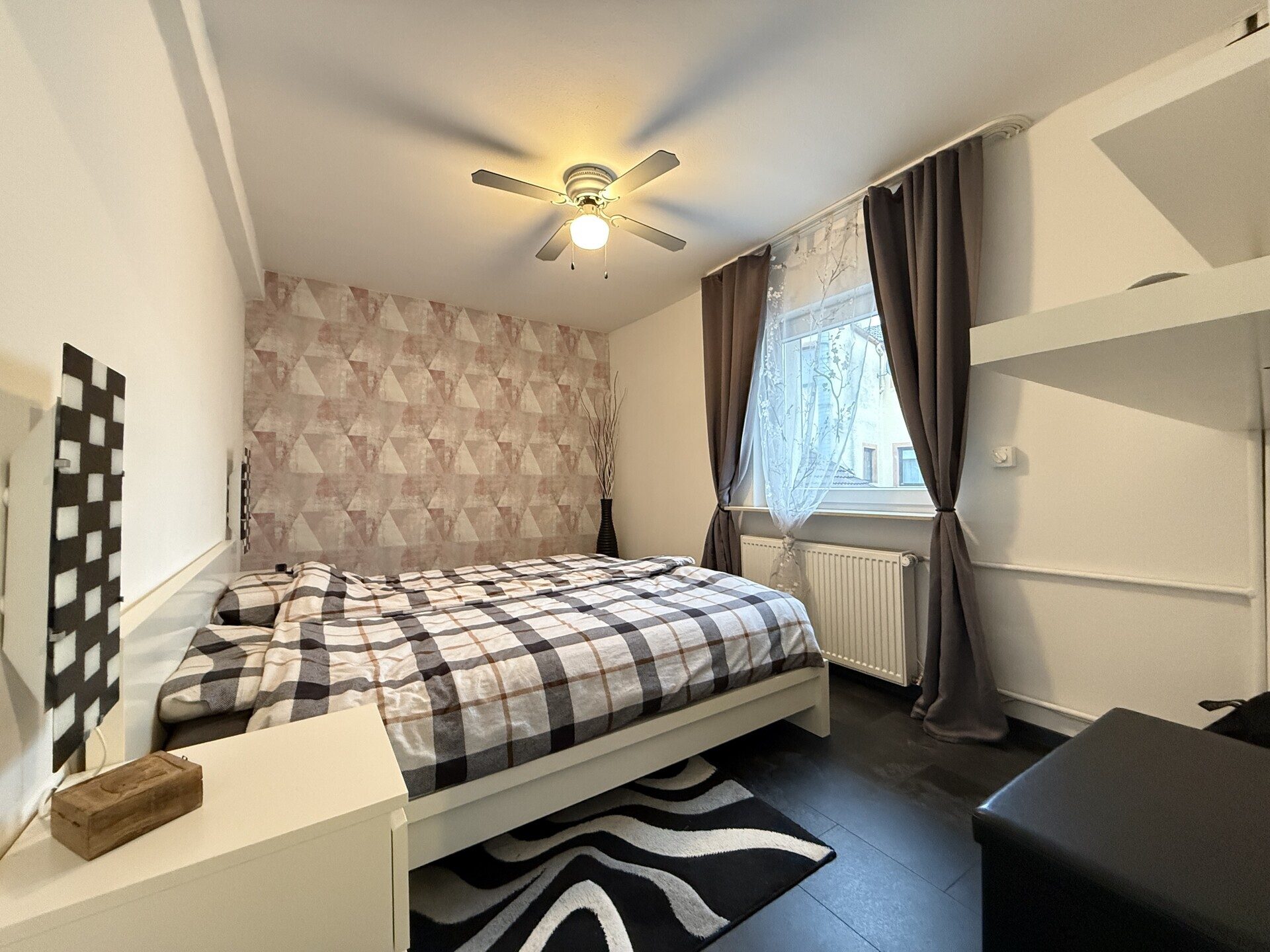 Immobilienangebot - Viernheim - Alle - Platz für die ganze Familie
Geräumiges und ruhig gelegenes Einfamilienhaus mit 2 Bädern und 2 Küchen
