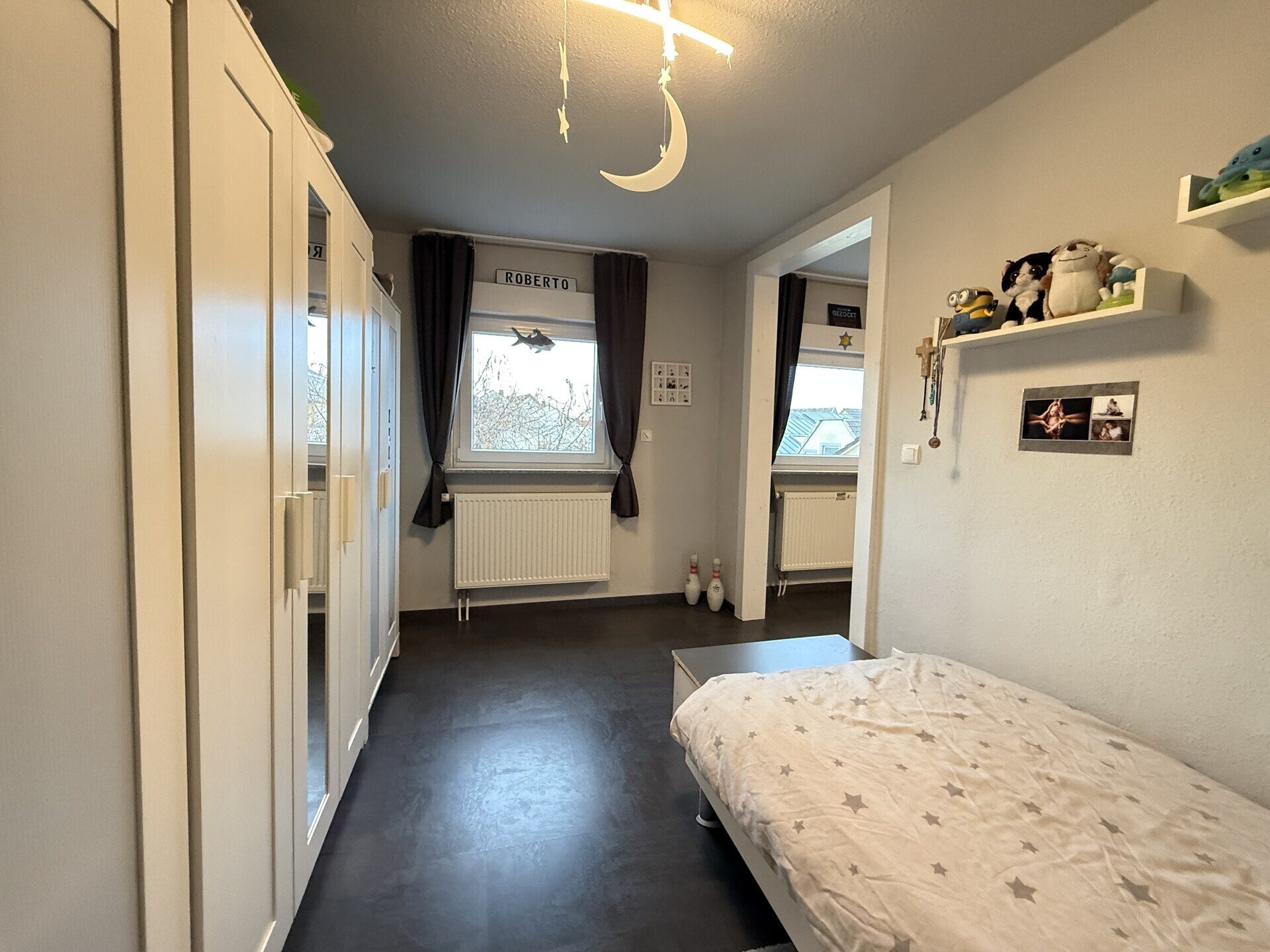 Immobilienangebot - Viernheim - Alle - Platz für die ganze Familie
Geräumiges und ruhig gelegenes Einfamilienhaus mit 2 Bädern und 2 Küchen