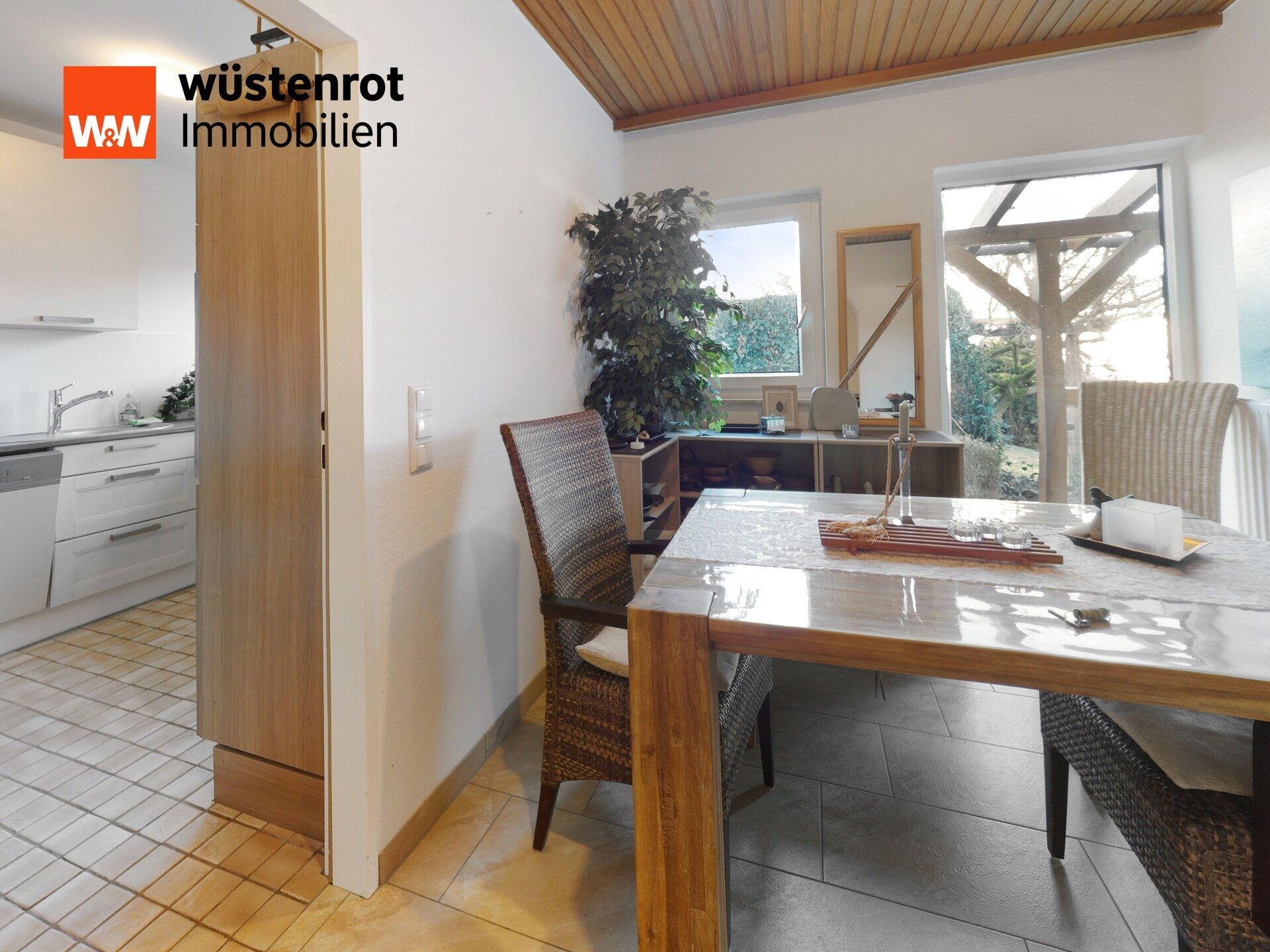 Immobilienangebot - Hameln - Alle - Freistehender Bungalow mit Einliegerwohnung und vielseitigen Nutzungsmöglichkeiten