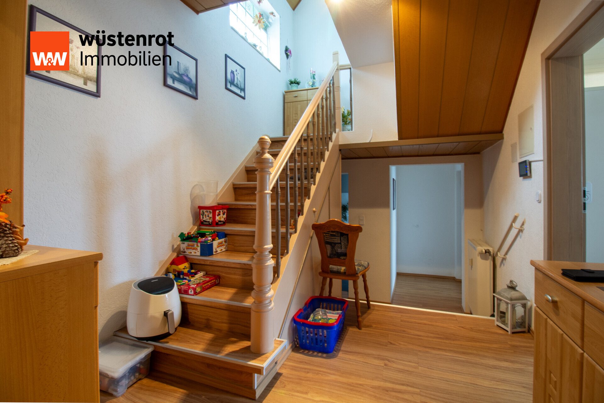 Immobilienangebot - Lorsch - Alle - Vielseitiges Wohnhaus mit modernisiertem Dachgeschoss ** provisionsfrei für Käufer **