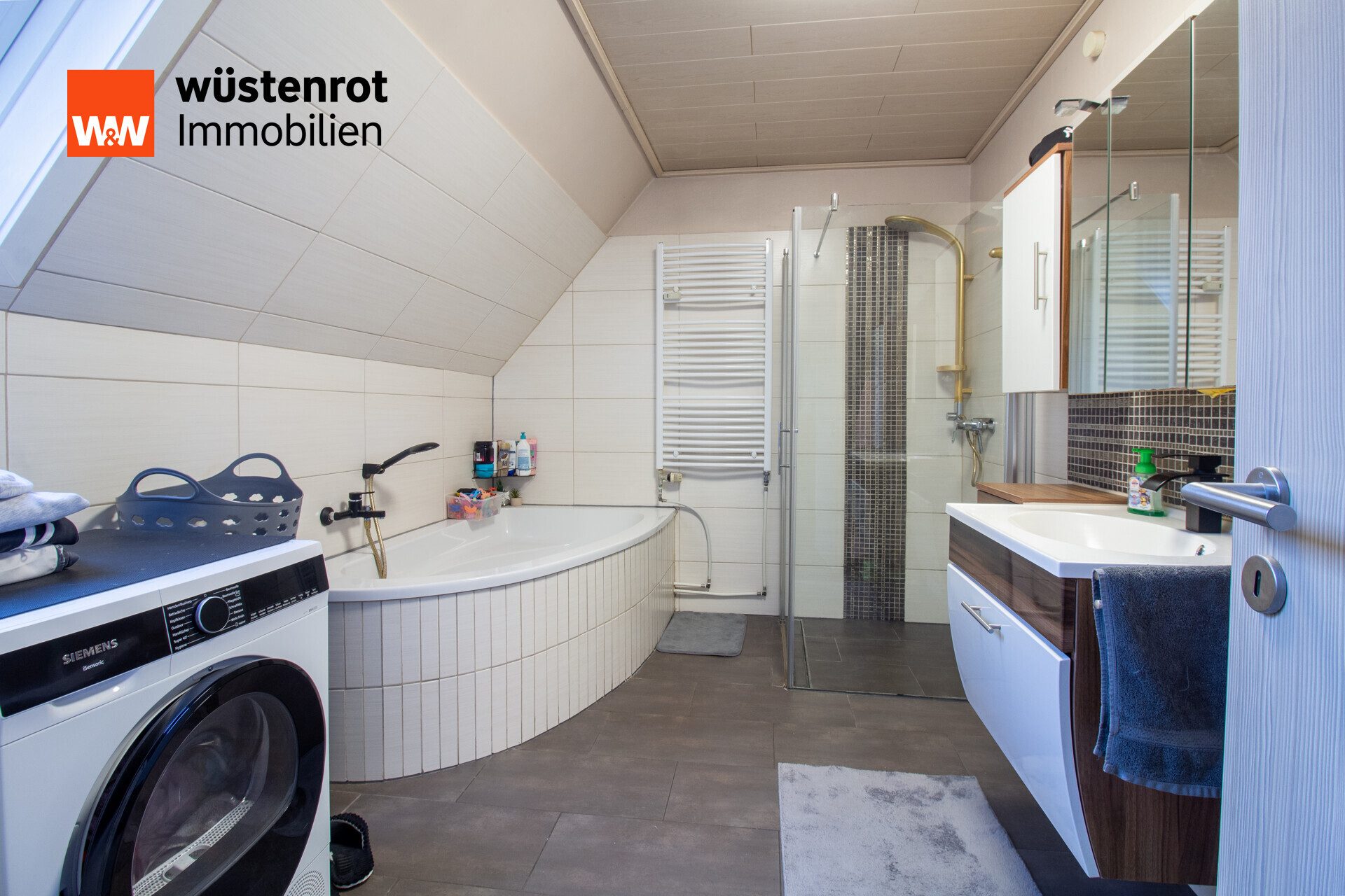Immobilienangebot - Lorsch - Alle - Vielseitiges Wohnhaus mit modernisiertem Dachgeschoss ** provisionsfrei für Käufer **