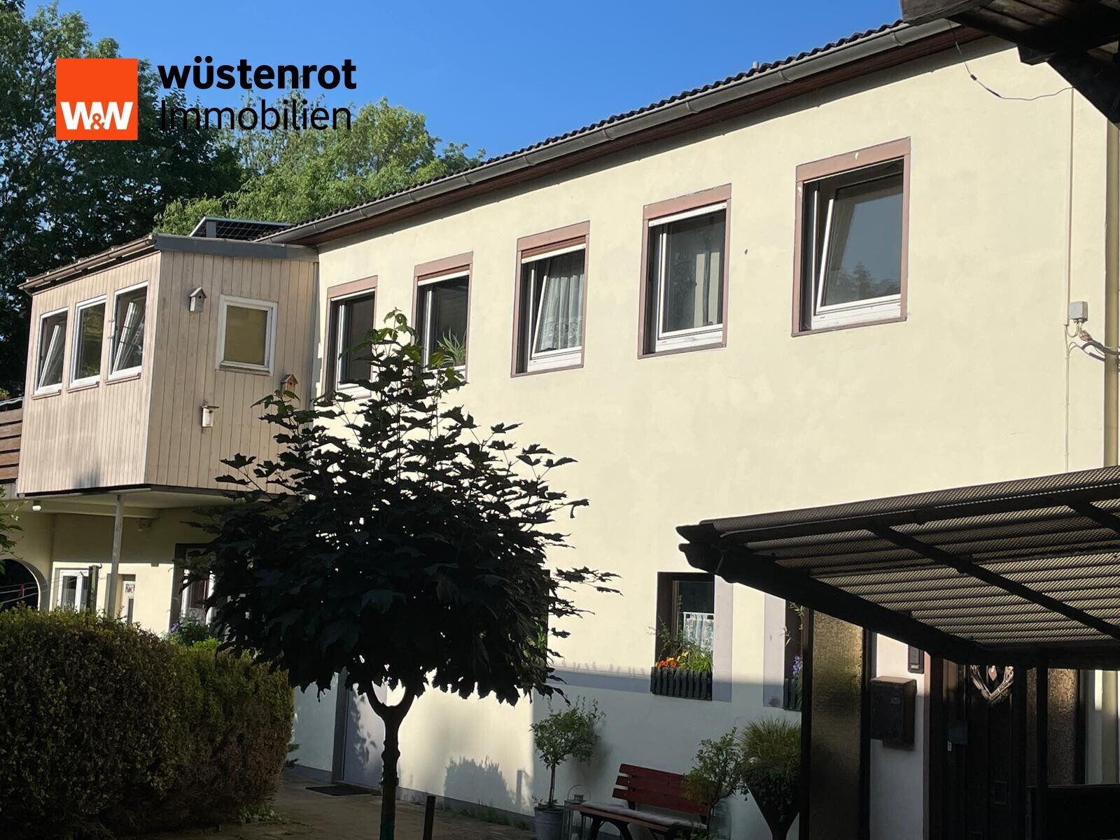 Immobilienangebot - Hameln - Alle - Solides Mehrfamilienhaus-Ensemble in Hochschulnähe mit vielseitigem Wohnungs­mix