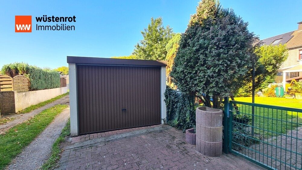 Immobilienangebot - Oberhausen - Alle - Für die große Familie - 2-Fam. Reihenendhaus mit Garage