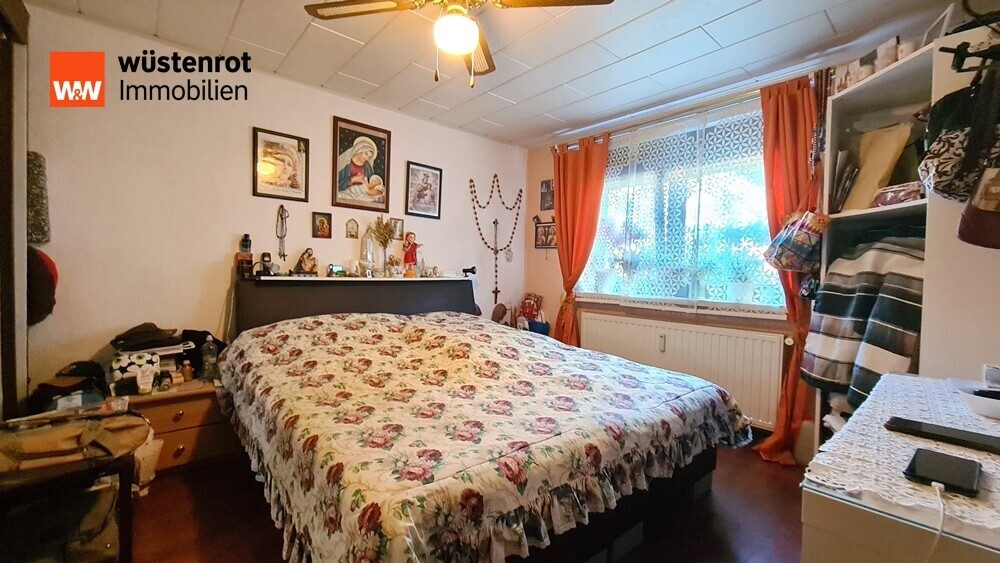 Immobilienangebot - Oberhausen - Alle - Für die große Familie - 2-Fam. Reihenendhaus mit Garage