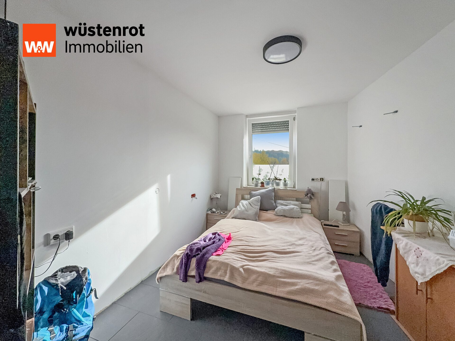 Immobilienangebot - Beckingen - Alle - Zweifamilienhaus-Potenzial: Solides Wohnhaus mit modernisierter Einheit und Ausbaureserve