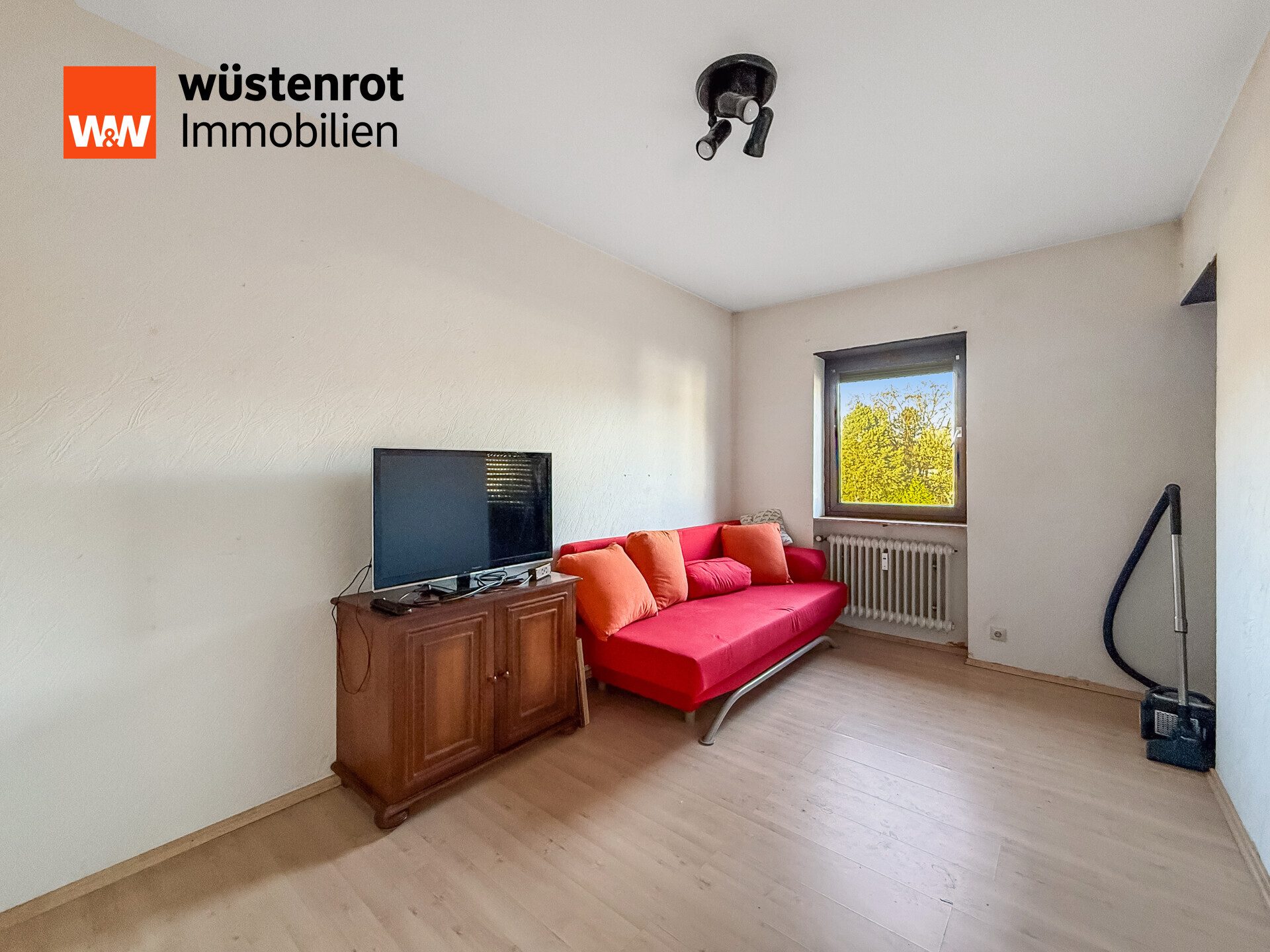 Immobilienangebot - Beckingen / Haustadt - Alle - Charmante 82 m²-Eigentumswohnung in Hausstadt – zum Verkauf in einem ruhigen und gepflegten Wohnhaus