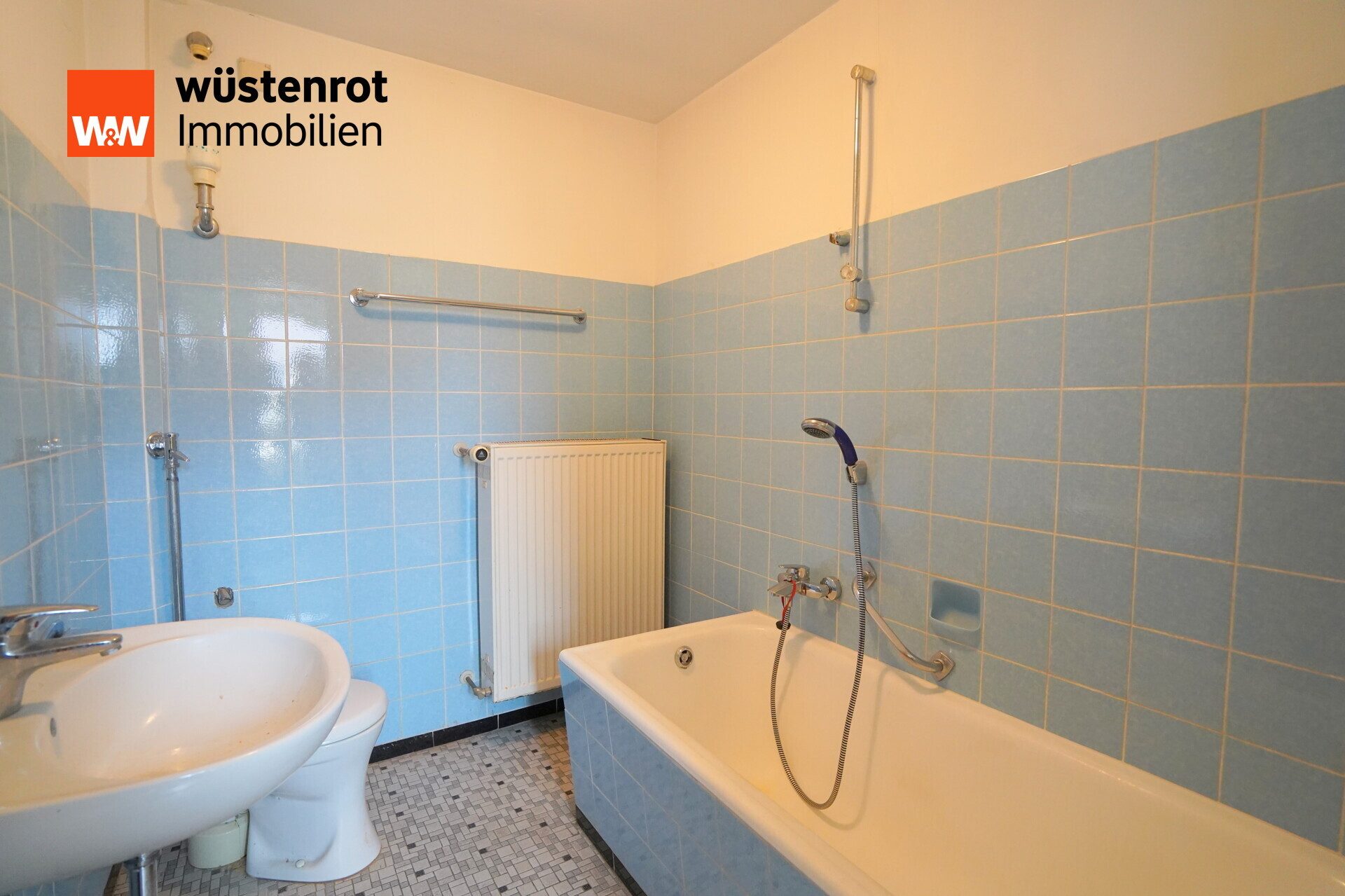 Immobilienangebot - Langenau - Alle - Seltene Gelegenheit direkt in Langenau: Doppelhaushälfte mit Gestaltungsfreiraum!