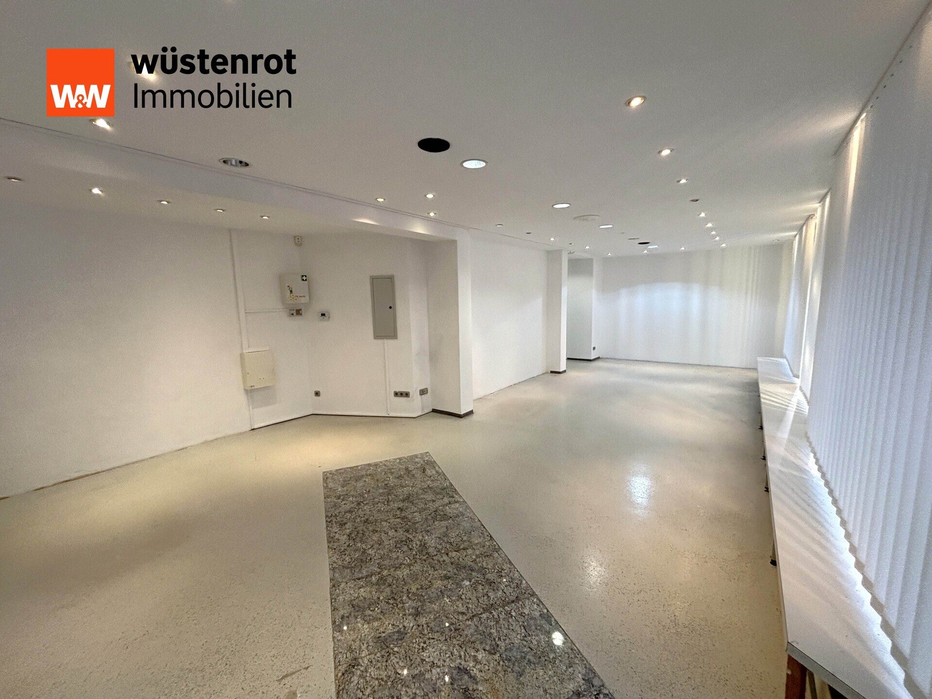 Immobilienangebot - Hersbruck - Alle - Ladenlokal - Büro - Praxis - Manufaktur
in Bestlage ab sofort zu vermieten