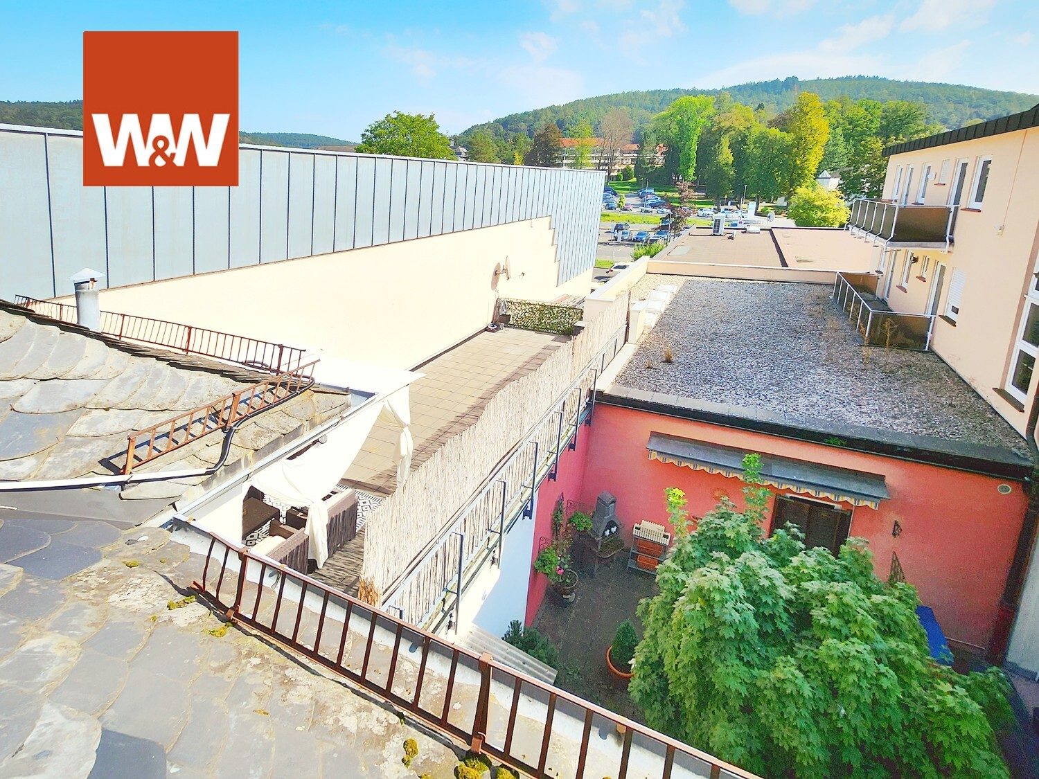Immobilienangebot - Bad Orb - Alle - Ich bin reserviert! Vollvermietetes 2-FH mit Friseurladen, Dachterrasse, Lager & über 6,5 % Rendite!