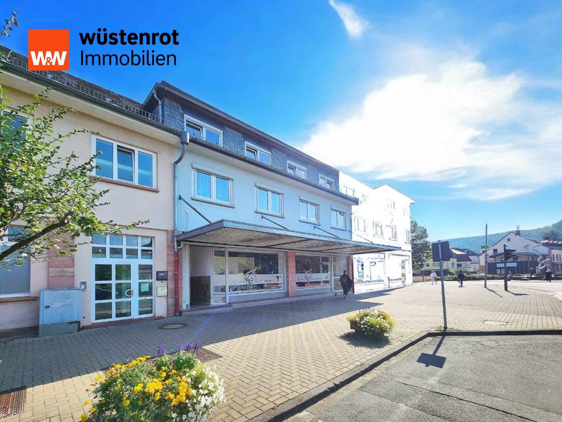 Immobilienangebot - Bad Orb - Alle - Ich bin reserviert! Vollvermietetes 2-FH mit Friseurladen, Dachterrasse, Lager & über 6,5 % Rendite!