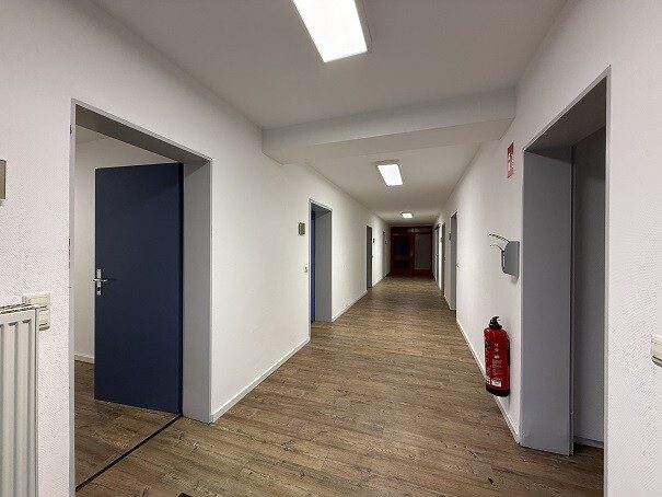 Immobilienangebot - Montabaur - Alle - Verschiedene Büro–/ Praxisräume in zentraler Lage von Montabaur zu vermieten!!! (Preis 12 € zzgl. Mwst. pro m²)