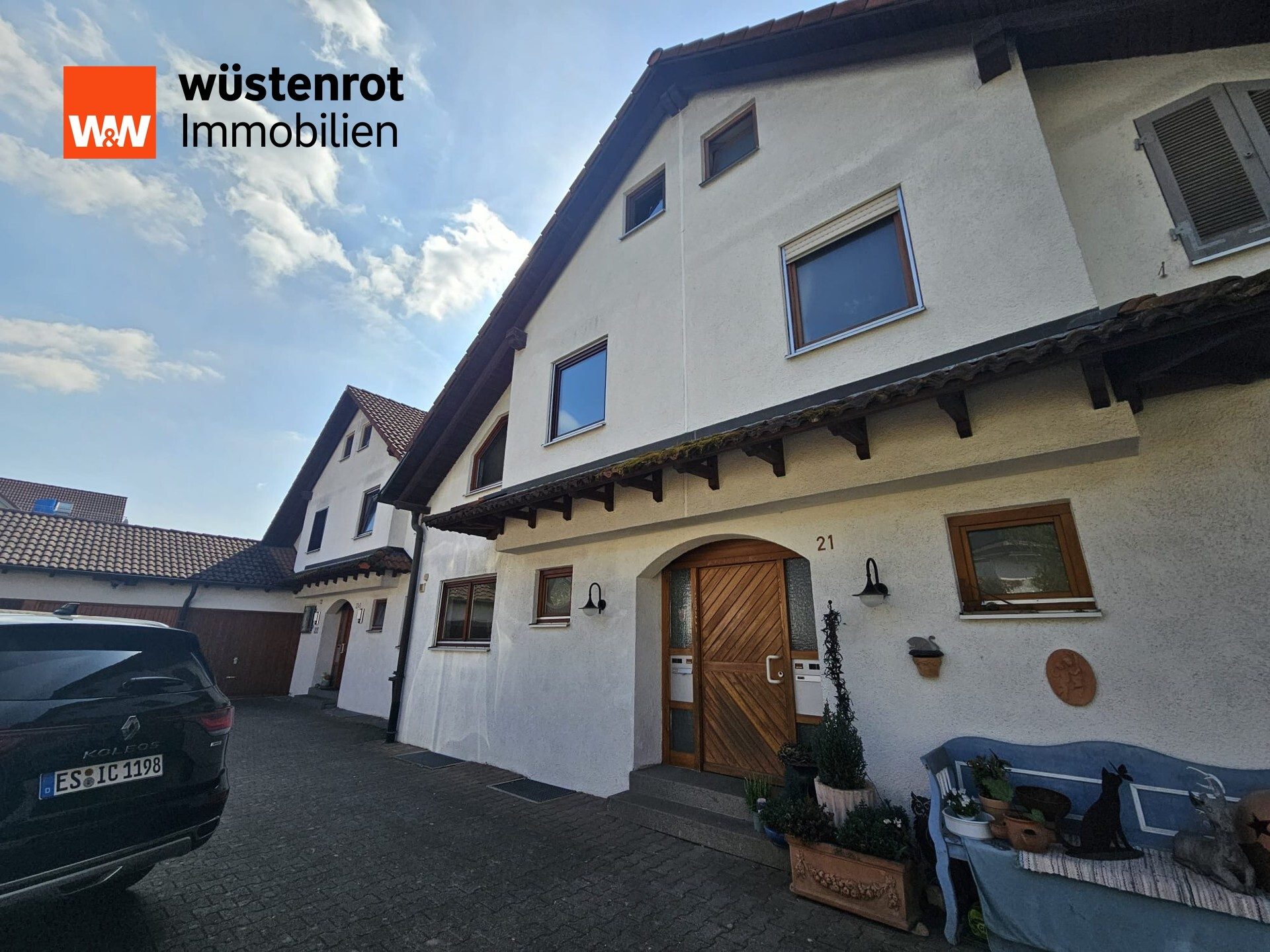 Immobilienangebot - Ebersbach an der Fils - Alle - Exklusive Eigentumswohnung mit Doppelhaus-Charakter in gefragter Wohnlage von Ebersbach an der Fils
