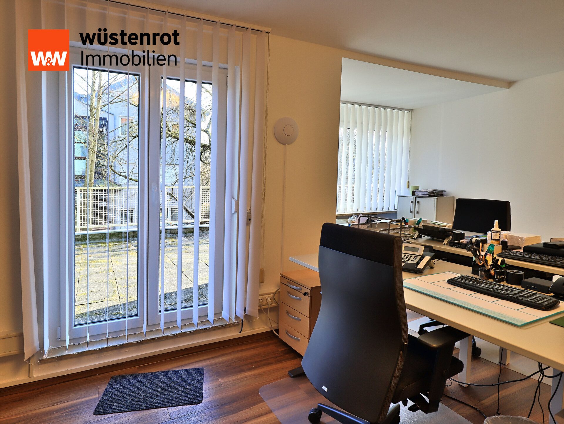 Immobilienangebot - Weiden - Alle - Großzügiges Büroobjekt mit viel Potential und Möglichkeiten in zentraler Lage