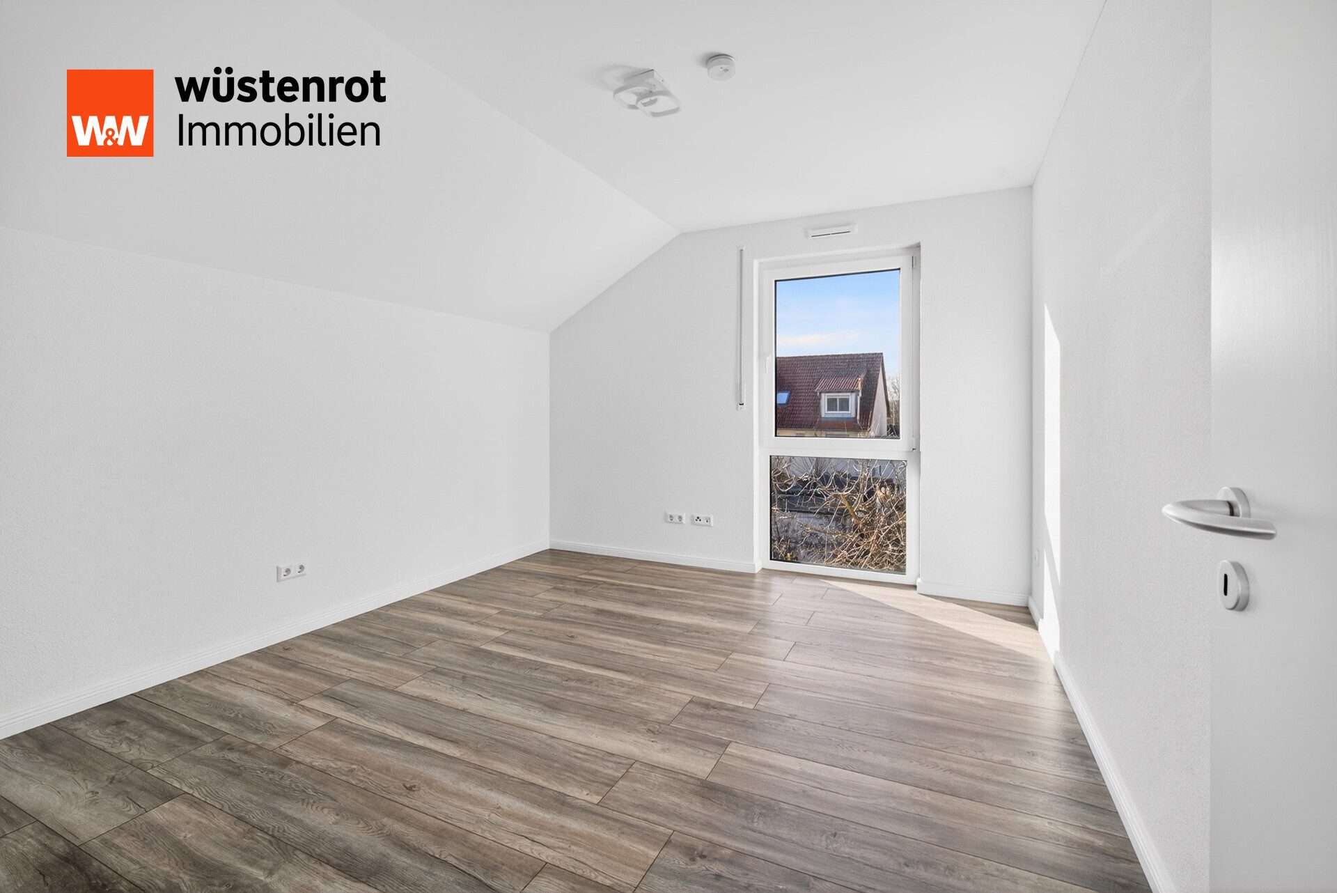 Immobilienangebot - Weil im Schönbuch - Alle - Kapitalanlage & Familienglück: Modernes A+ Effizienzhaus (2020) mit 2 Wohneinheiten, Garage & Garten