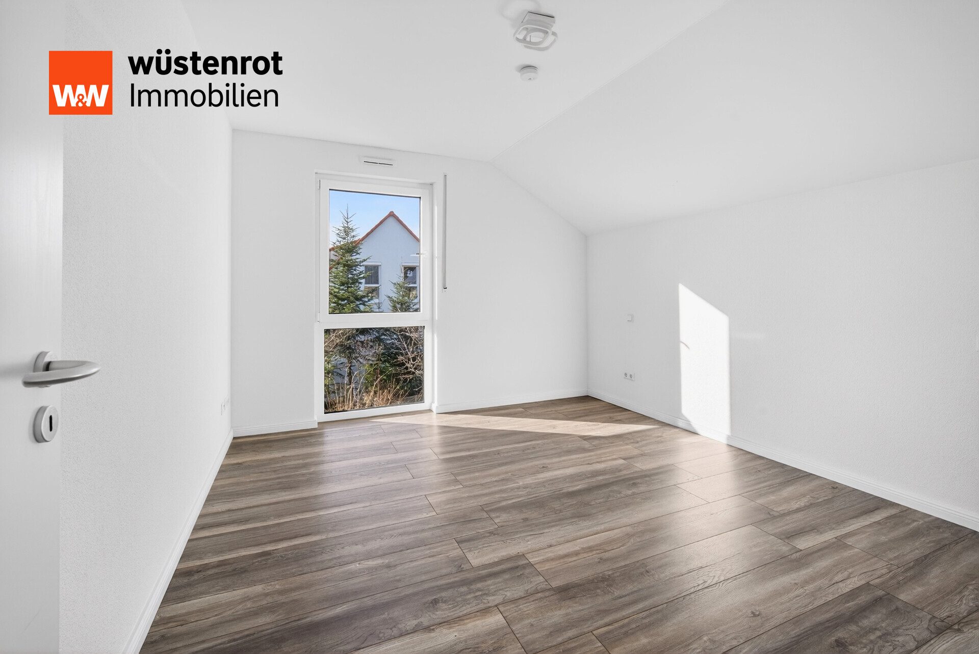 Immobilienangebot - Weil im Schönbuch - Alle - Kapitalanlage & Familienglück: Modernes A+ Effizienzhaus (2020) mit 2 Wohneinheiten, Garage & Garten
