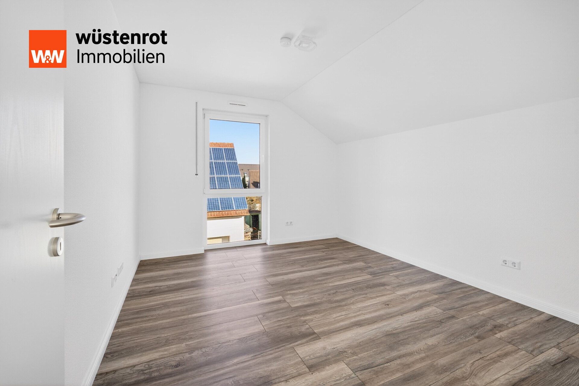 Immobilienangebot - Weil im Schönbuch - Alle - Kapitalanlage & Familienglück: Modernes A+ Effizienzhaus (2020) mit 2 Wohneinheiten, Garage & Garten
