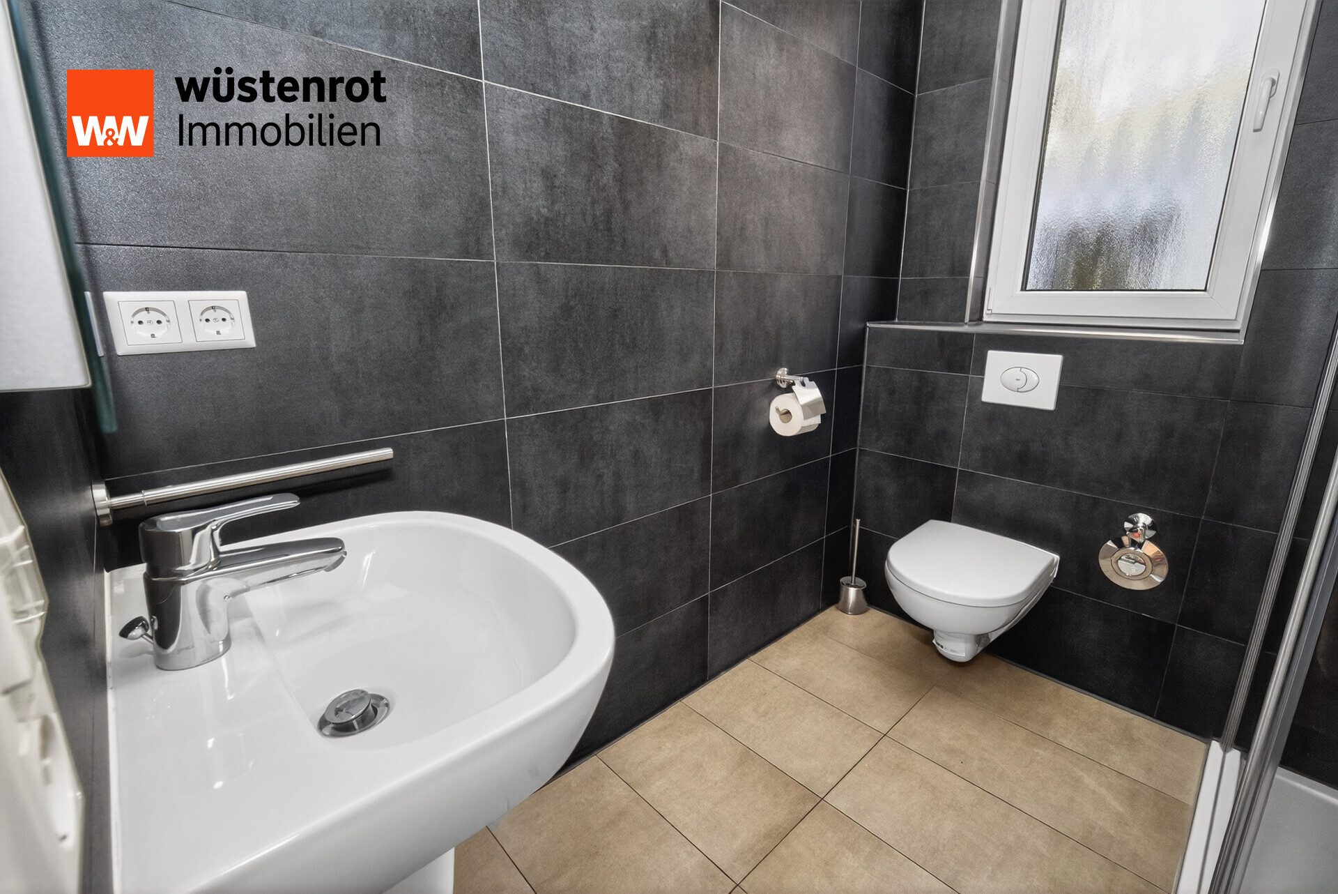 Immobilienangebot - Weil im Schönbuch - Alle - Kapitalanlage & Familienglück: Modernes A+ Effizienzhaus (2020) mit 2 Wohneinheiten, Garage & Garten